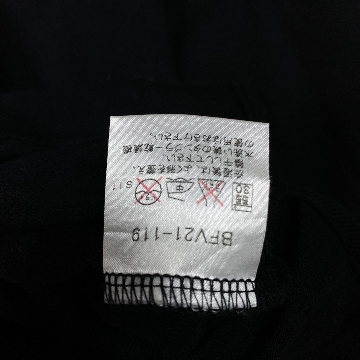 Burberry Burberry Polo Shirt Vintage Size US L / EU 52-54 / 3 - 8 Thumbnail