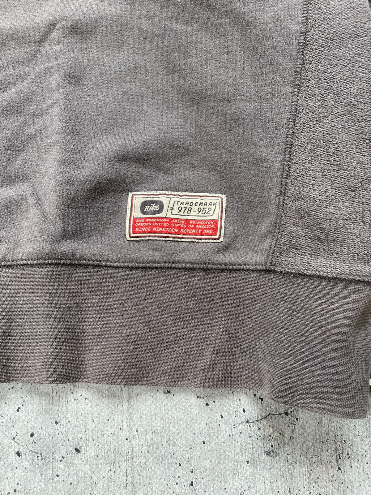 Nike × Vintage 🇺🇸 NIKE OREGON USA RETRO SWOOSH LOGO Y2K 90’s CREWNECK Size US XL / EU 56 / 4 - 3 Thumbnail
