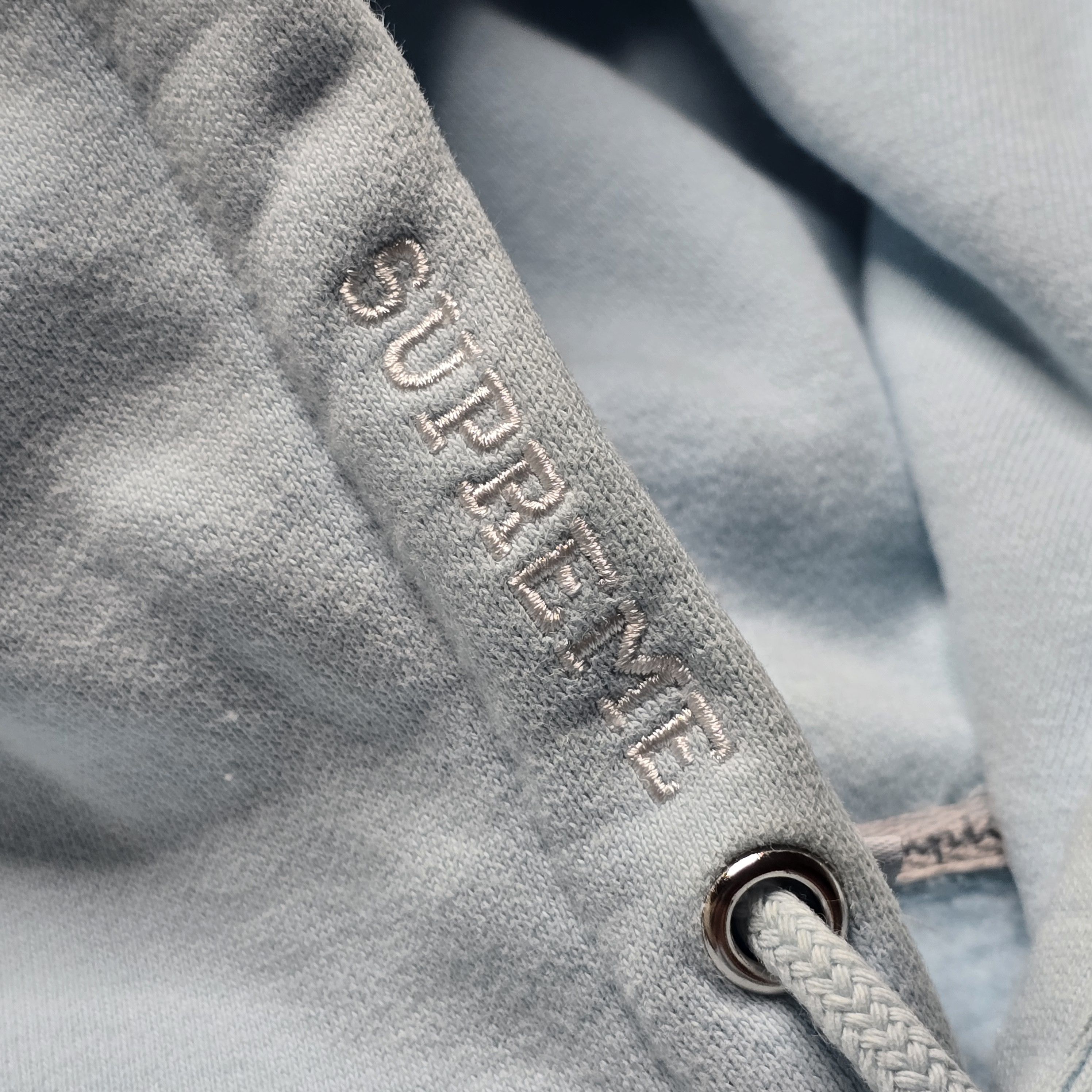 Champion × Supreme Supreme x Champion - SS18 Powder Blue Pullover Hoodie Size US L / EU 52-54 / 3 - 5 Thumbnail