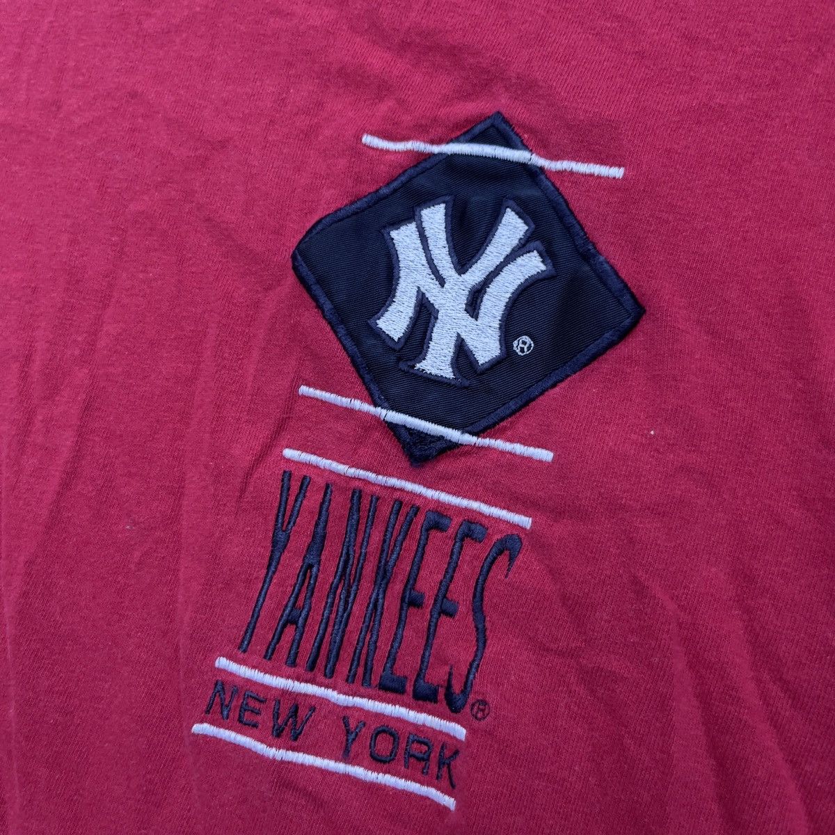 New York Yankees Vintage 90s Thrashed NEW YORK YANKEES Single Stitch Shirt Size US L / EU 52-54 / 3 - 3 Thumbnail