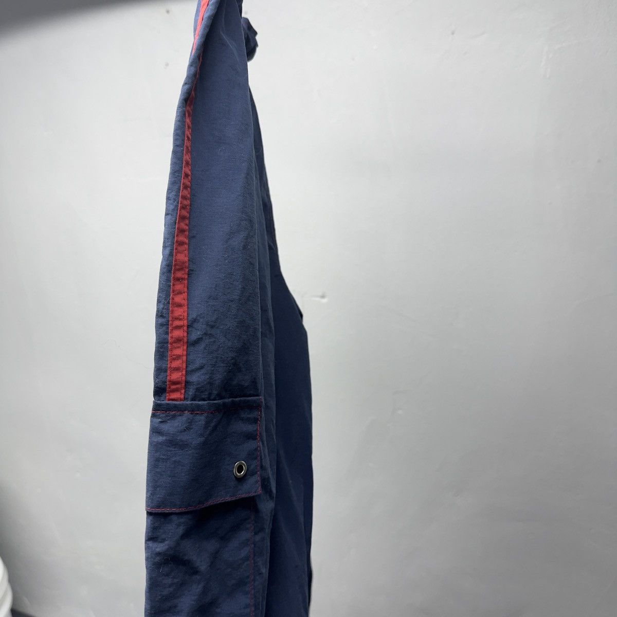 Vintage Vintage Navy Blue Red Nylon Cargo Pants Abercrombie Raimundo Size US 28 / EU 44 - 6 Thumbnail