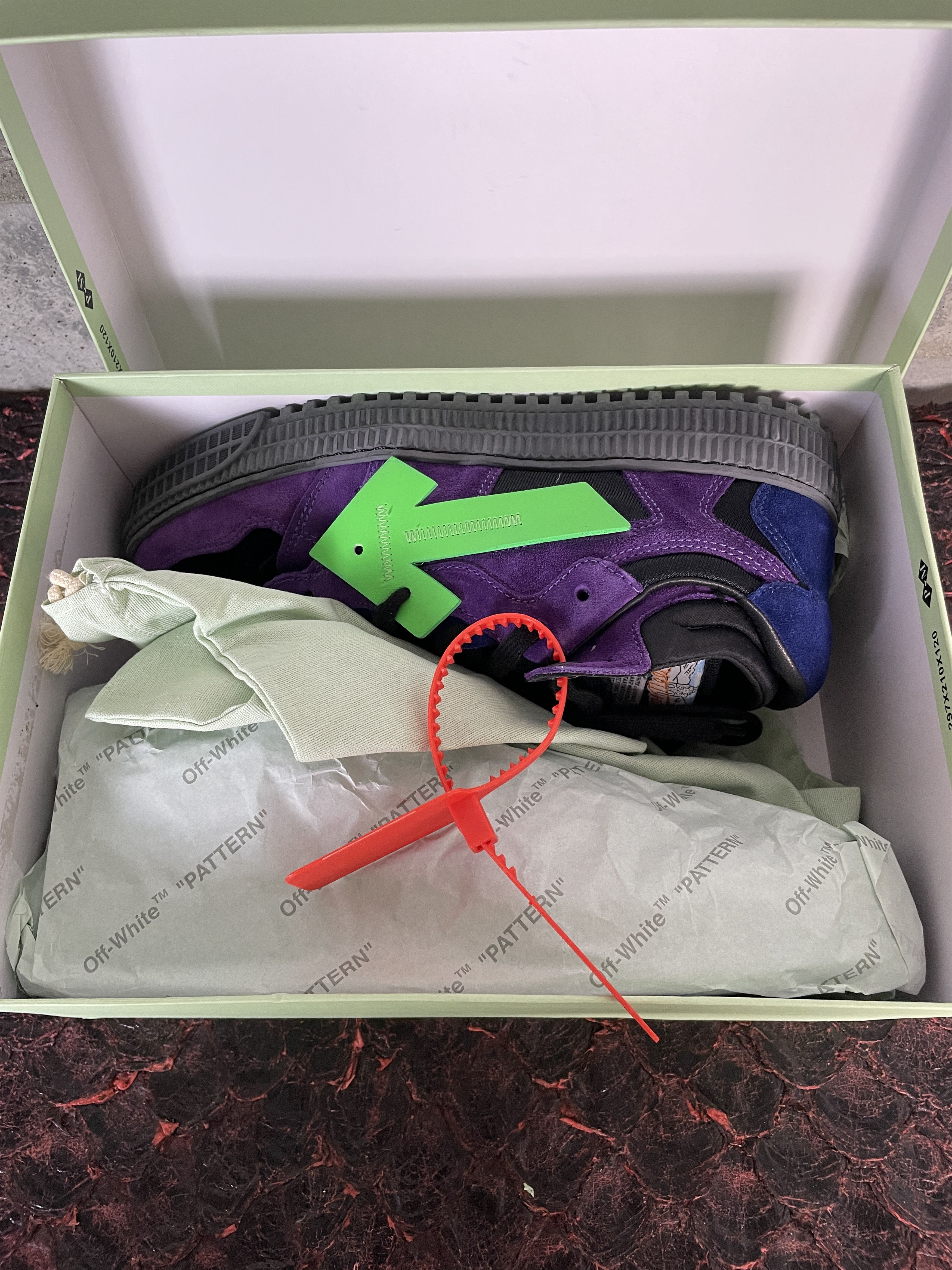 Off-White Off-White Off-Court Low Sneakers PURPLE Size US 7 / EU 40 - 5 Thumbnail