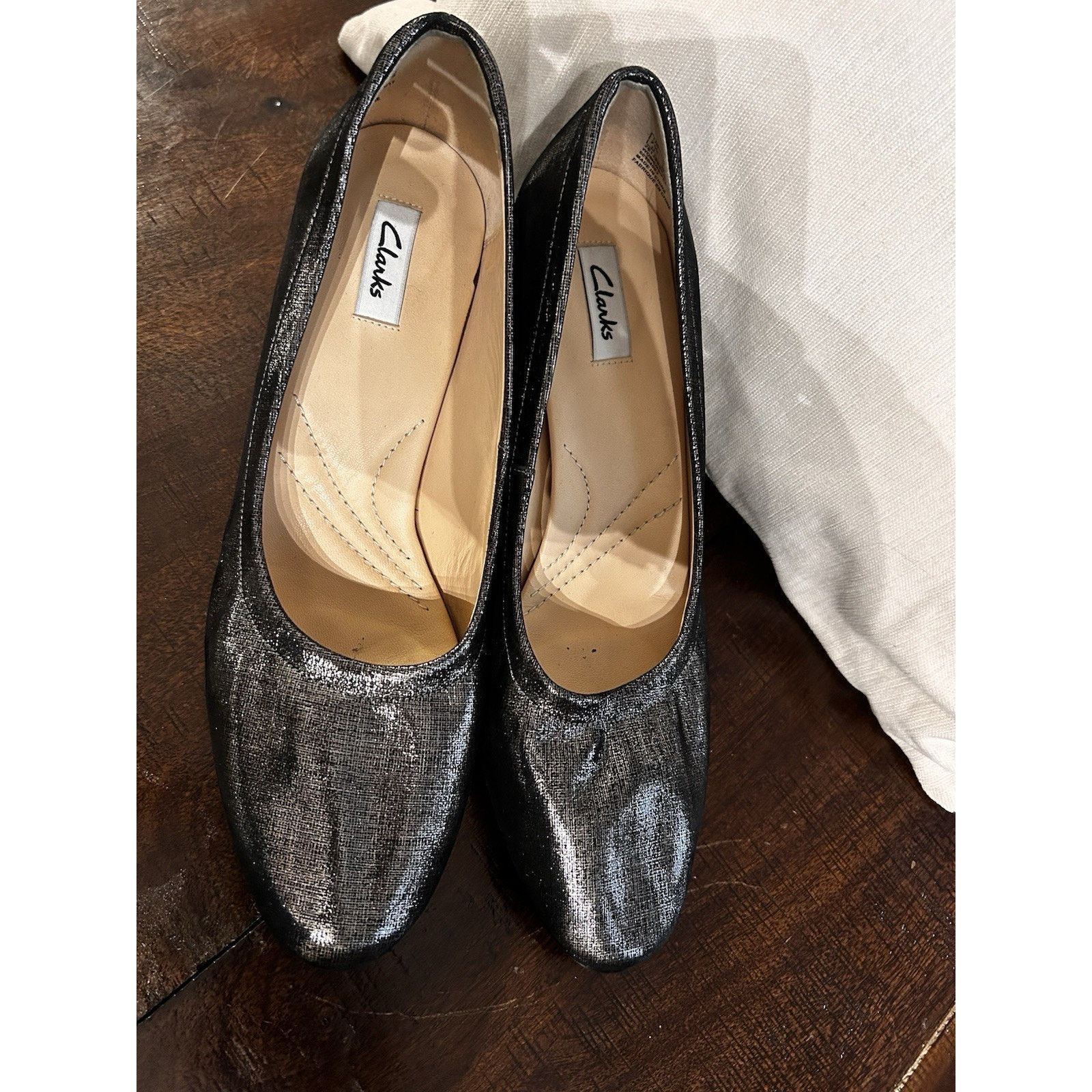 Clarks Clarks Wmn's Size 10 Metallic Isabella Chunky Heel Pumps 2.5 Size US 10 / IT 40 - 2 Thumbnail