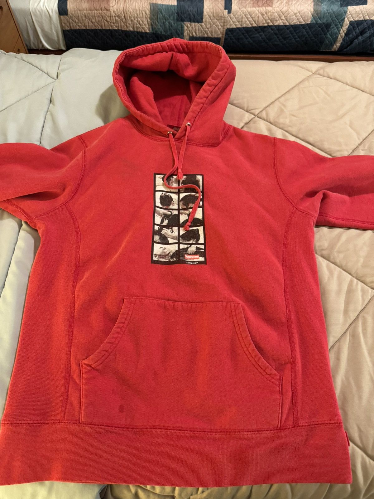 Supreme skateshop deals
