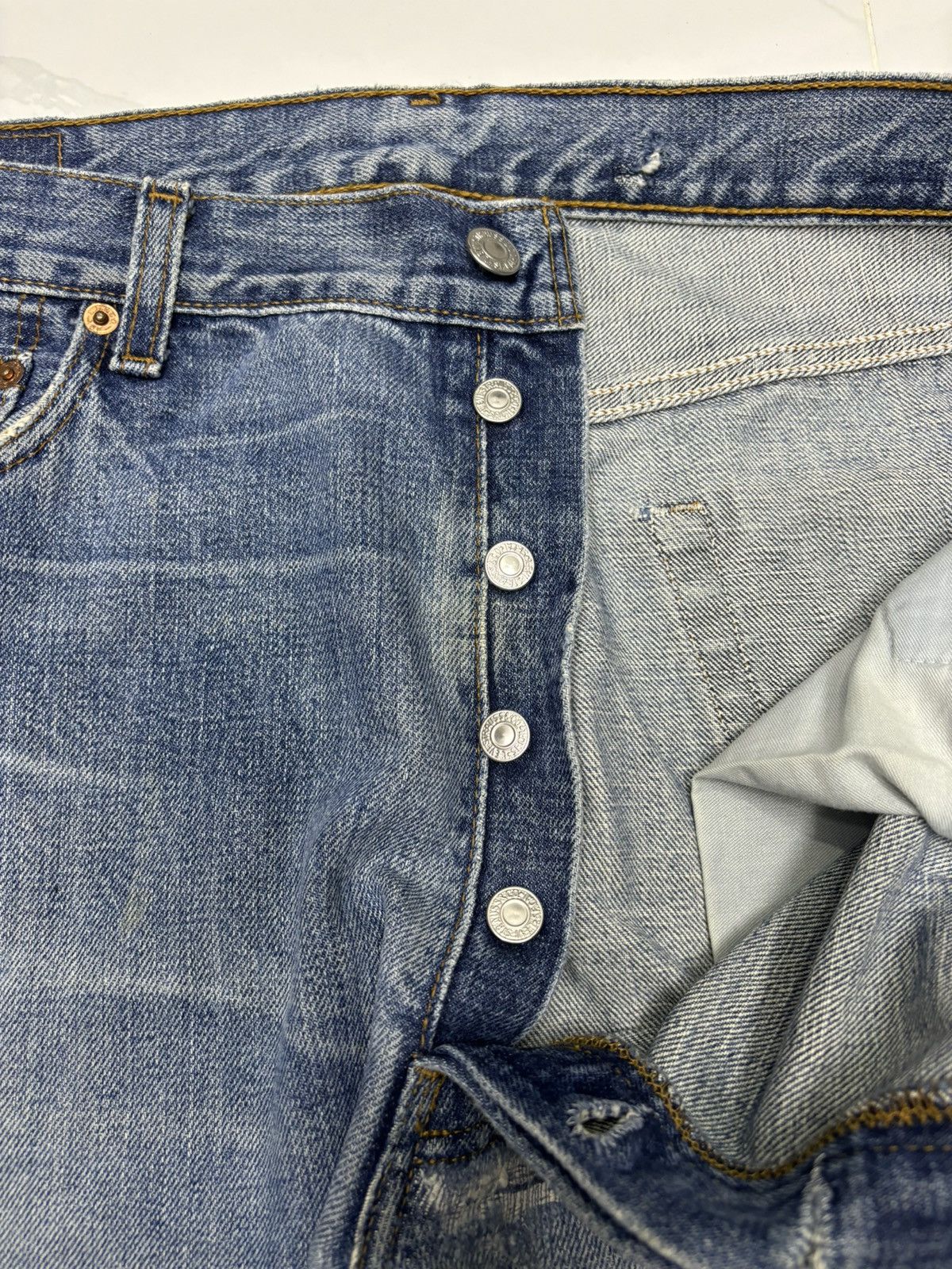 Levi's VINTAGE LEVIS 501 SPAIN BAGGY DISTRESSED DENIM JEANS Size US 35 - 10 Thumbnail