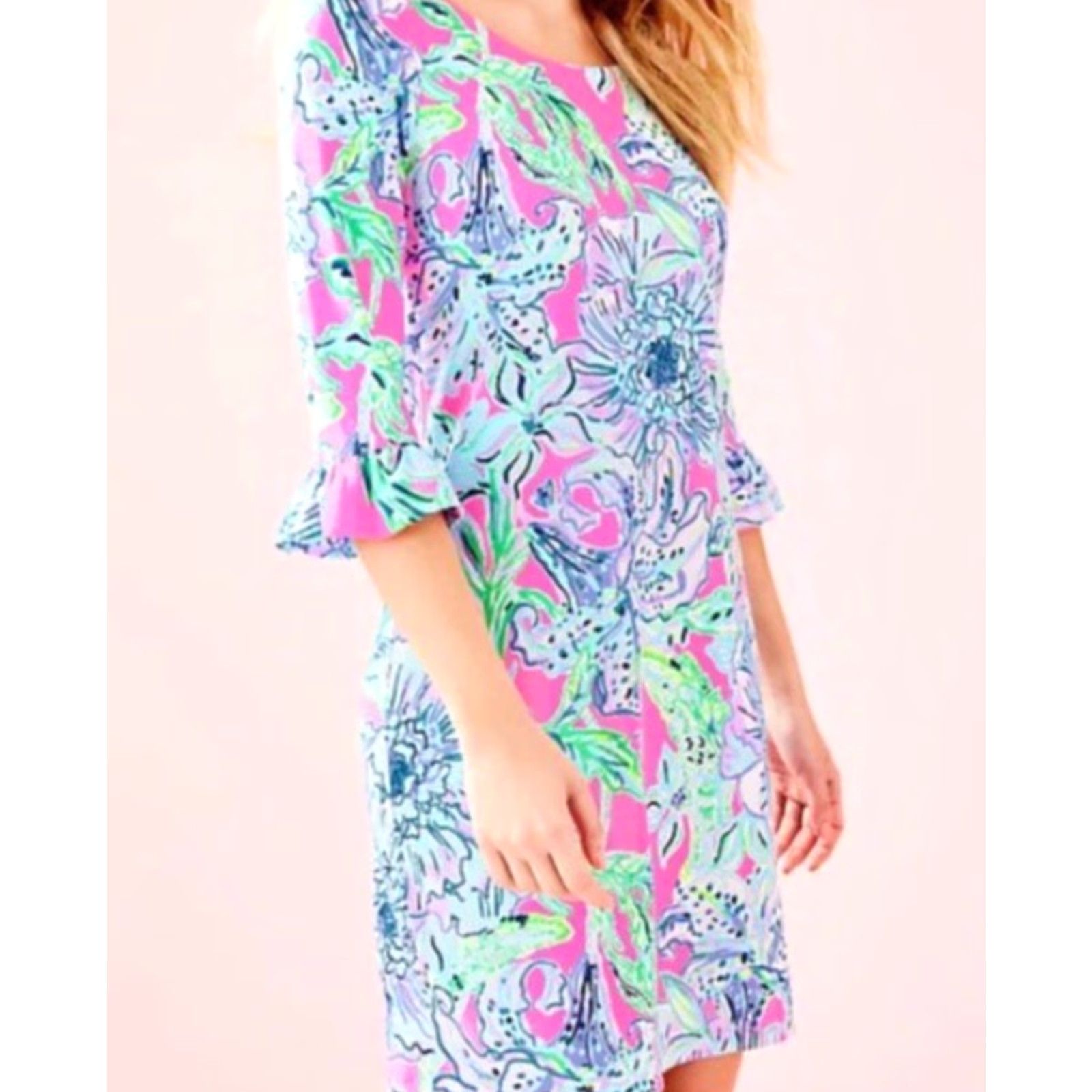 Lilly Pulitzer VINTAGE Lilly Pulitzer Women's Dress Short Sleeve Floral Rayon & Spandex Pink S Summer Casual Size S / US 4 / IT 40 - 2 Thumbnail