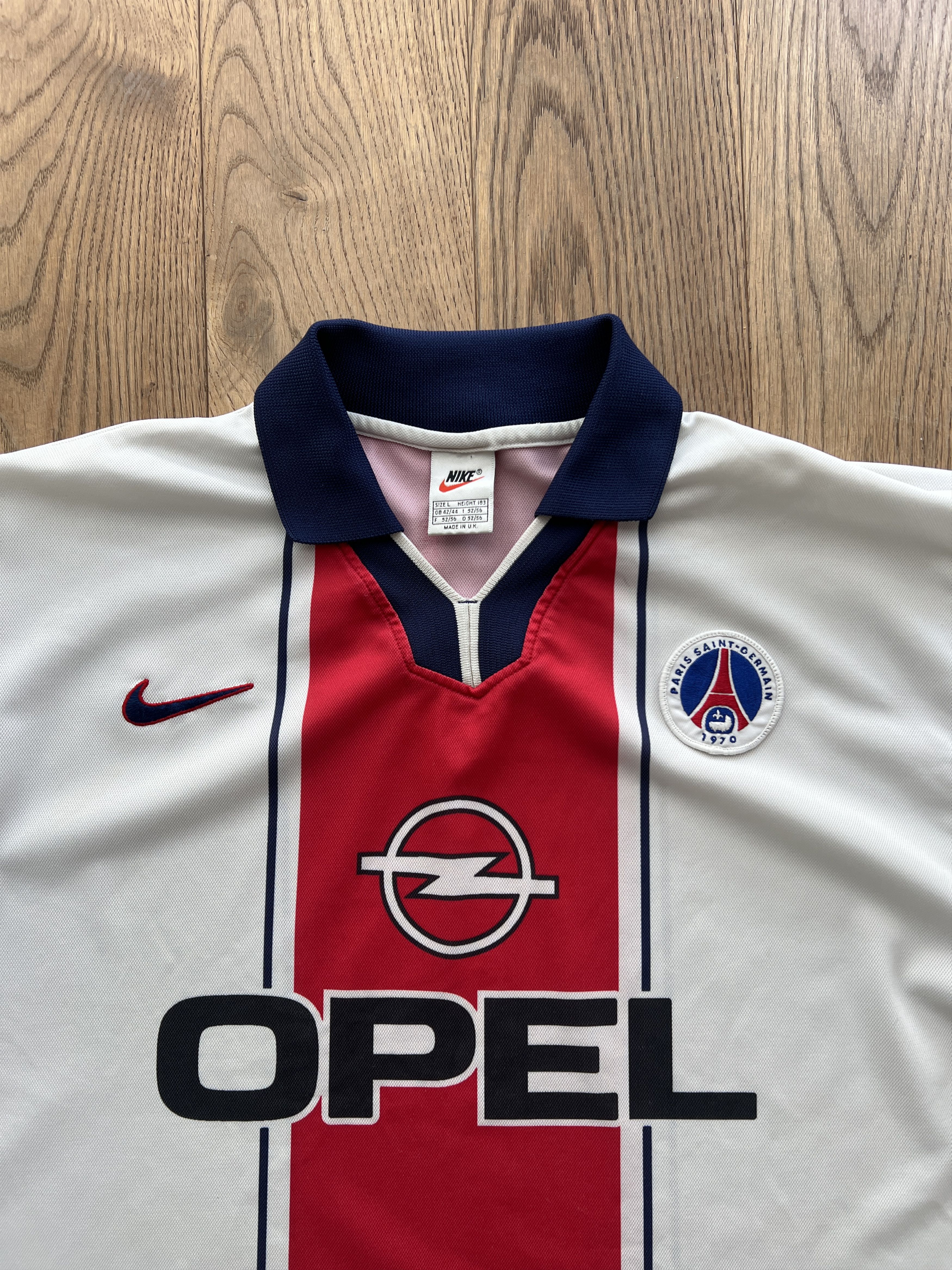 Nike Iconic! Nike FC PSG 1997 away football jersey archive kit L Size US L / EU 52-54 / 3 - 7 Thumbnail
