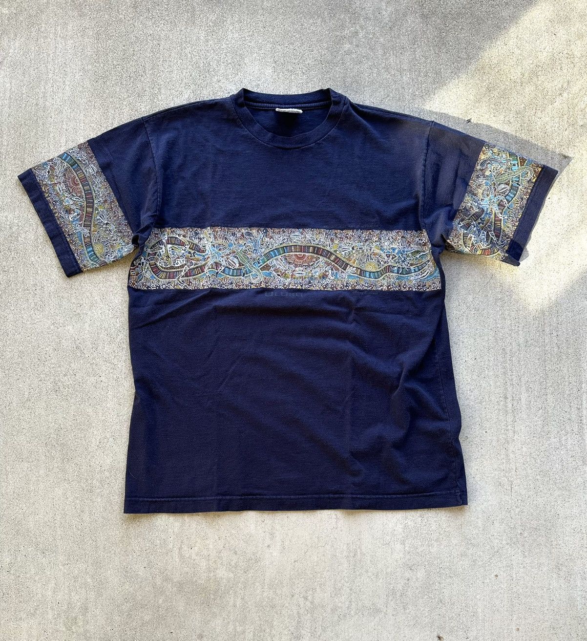 Vintage Vintage Aboriginal Tee Shirt Side Xl 90 Native Art Graphic Size US XL / EU 56 / 4 - 1 Thumbnail