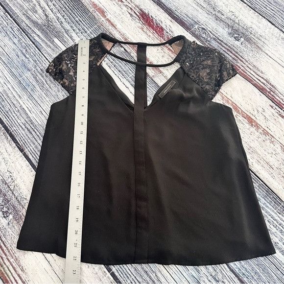 Bcbgmaxazria BCBGMaxAzria Black Top with Lace Cap Sleeves Size S / US 4 / IT 40 - 8 Thumbnail