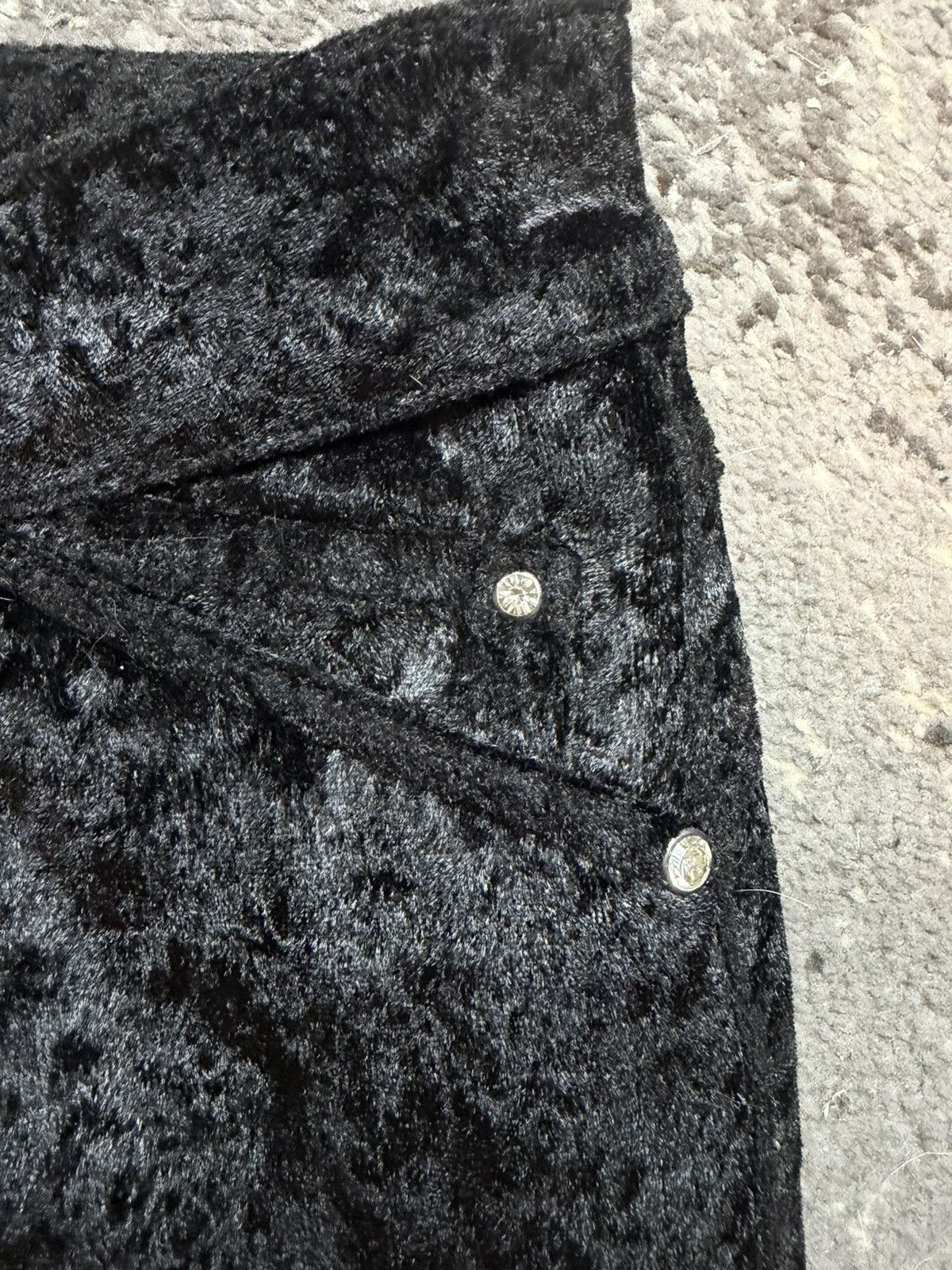 Just Cavalli Vintage y2k Just Cavalli Velvet Metal Logo Luxury Black pant Size 24" / US 00 / IT 34 - 4 Thumbnail