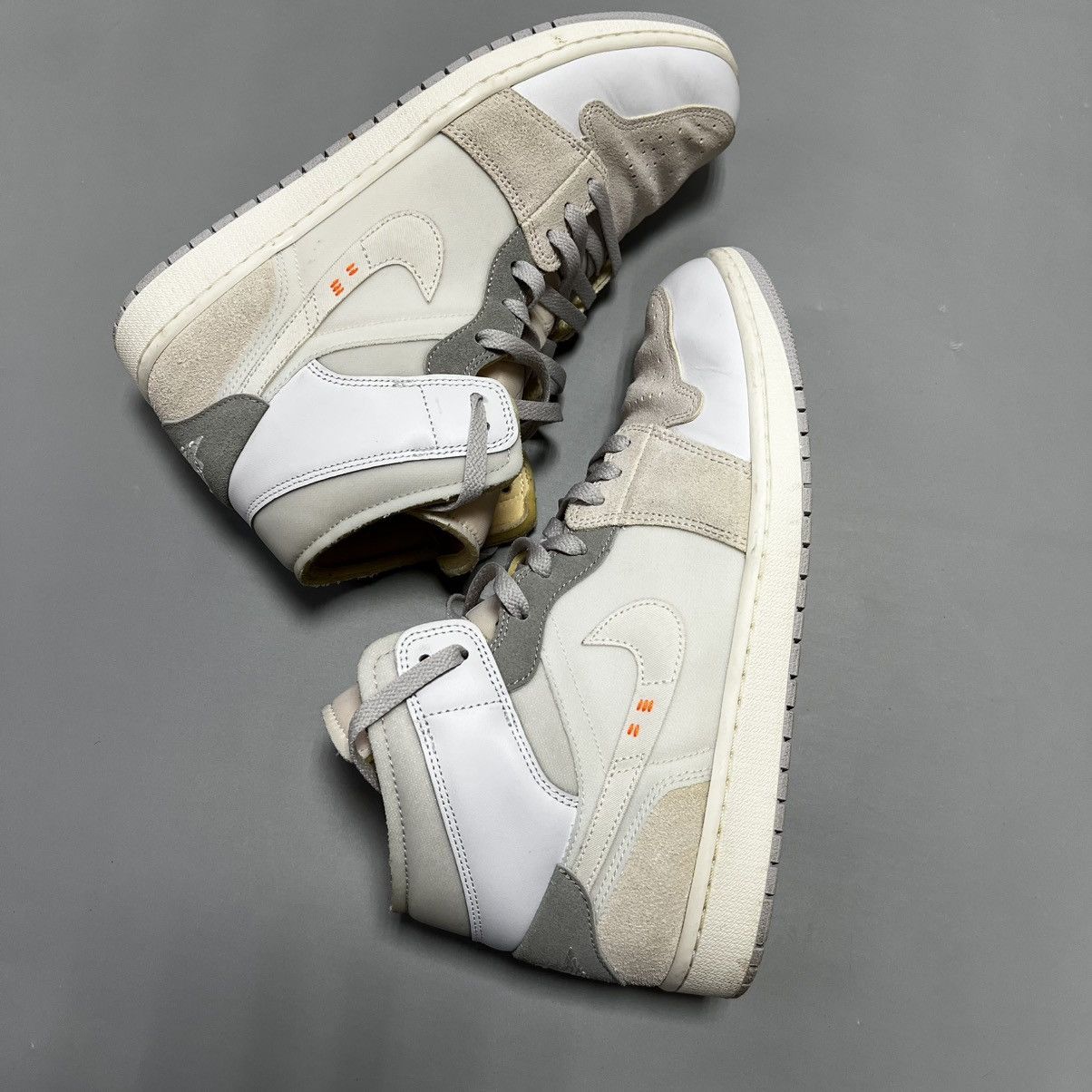 Jordan Brand × Nike Nike Air Jordan 1 Mid SE Craft sneakers shoes Size US 12 / EU 45 - 12 Thumbnail