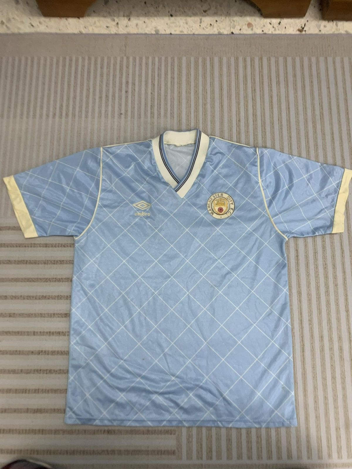 Umbro VINTAGE MANCHESTER CITY KIT 1988/89 Size US M / EU 48-50 / 2 - 5 Thumbnail