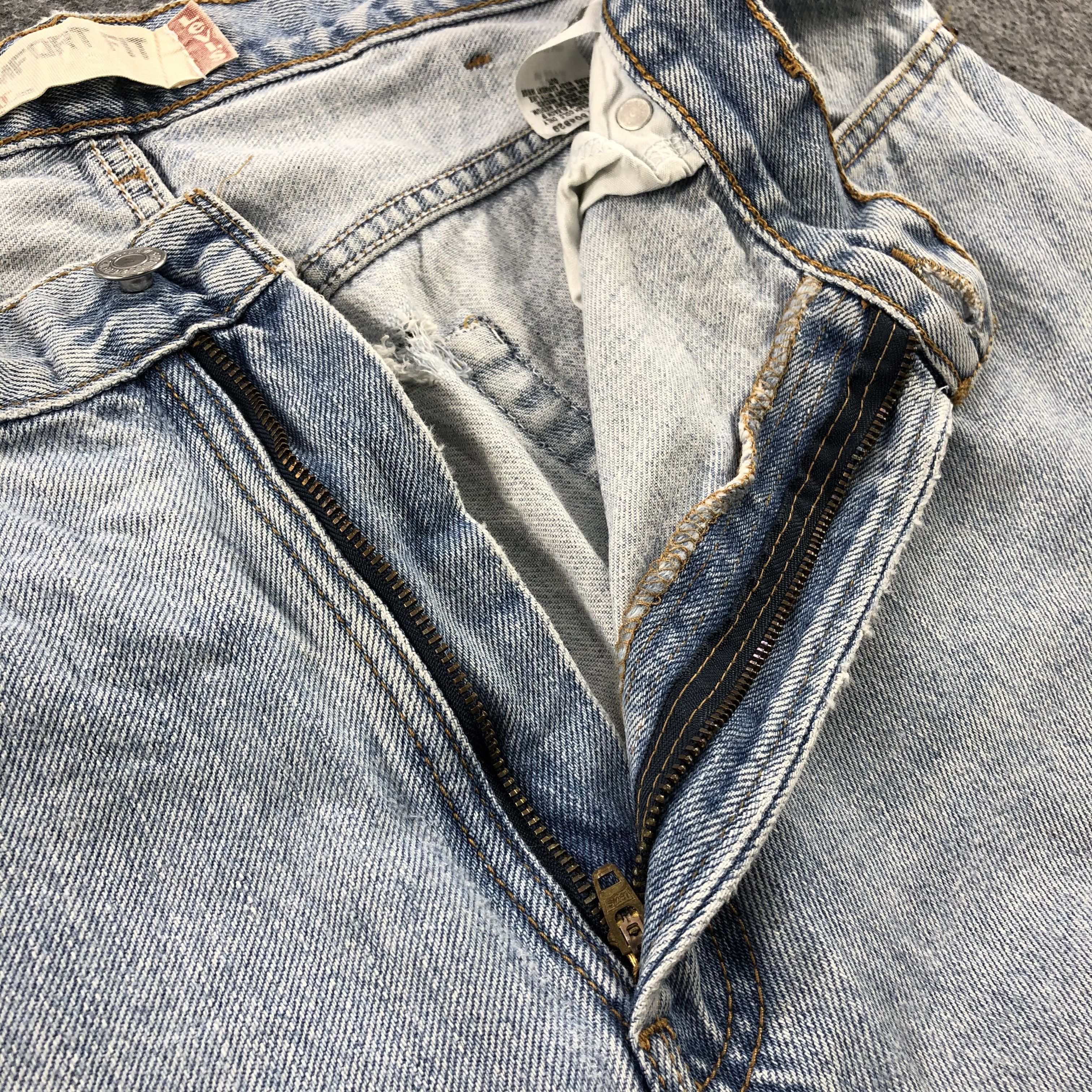Levi's × Vintage Vintage Light Wash Levis 560 Jeans-JM1781 Size US 38 / EU 54 - 8 Thumbnail