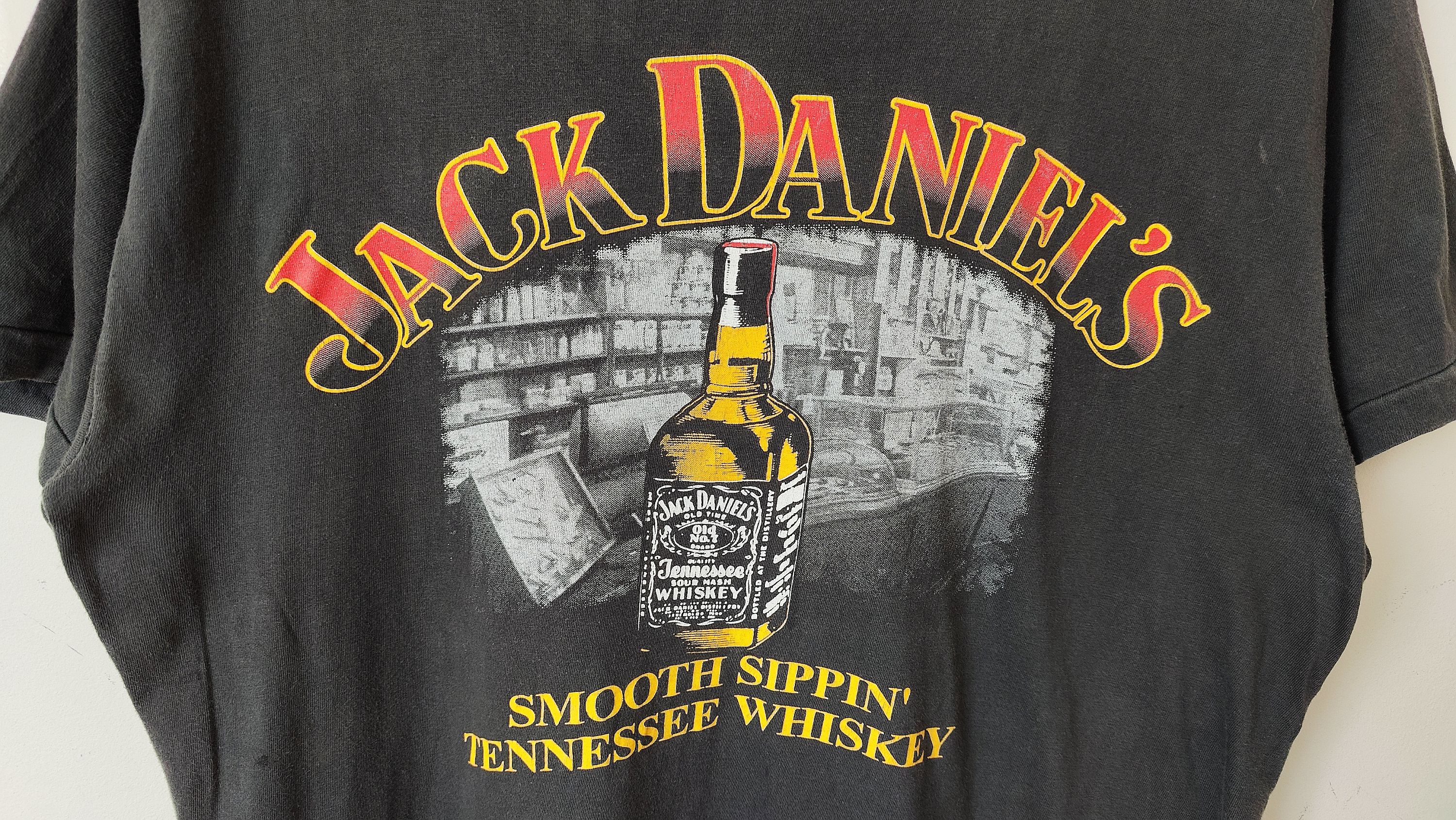 Vintage Jack Daniels Smooth Sippin Single Stitch 90s Vintage Tshirt Size US M / EU 48-50 / 2 - 2 Thumbnail