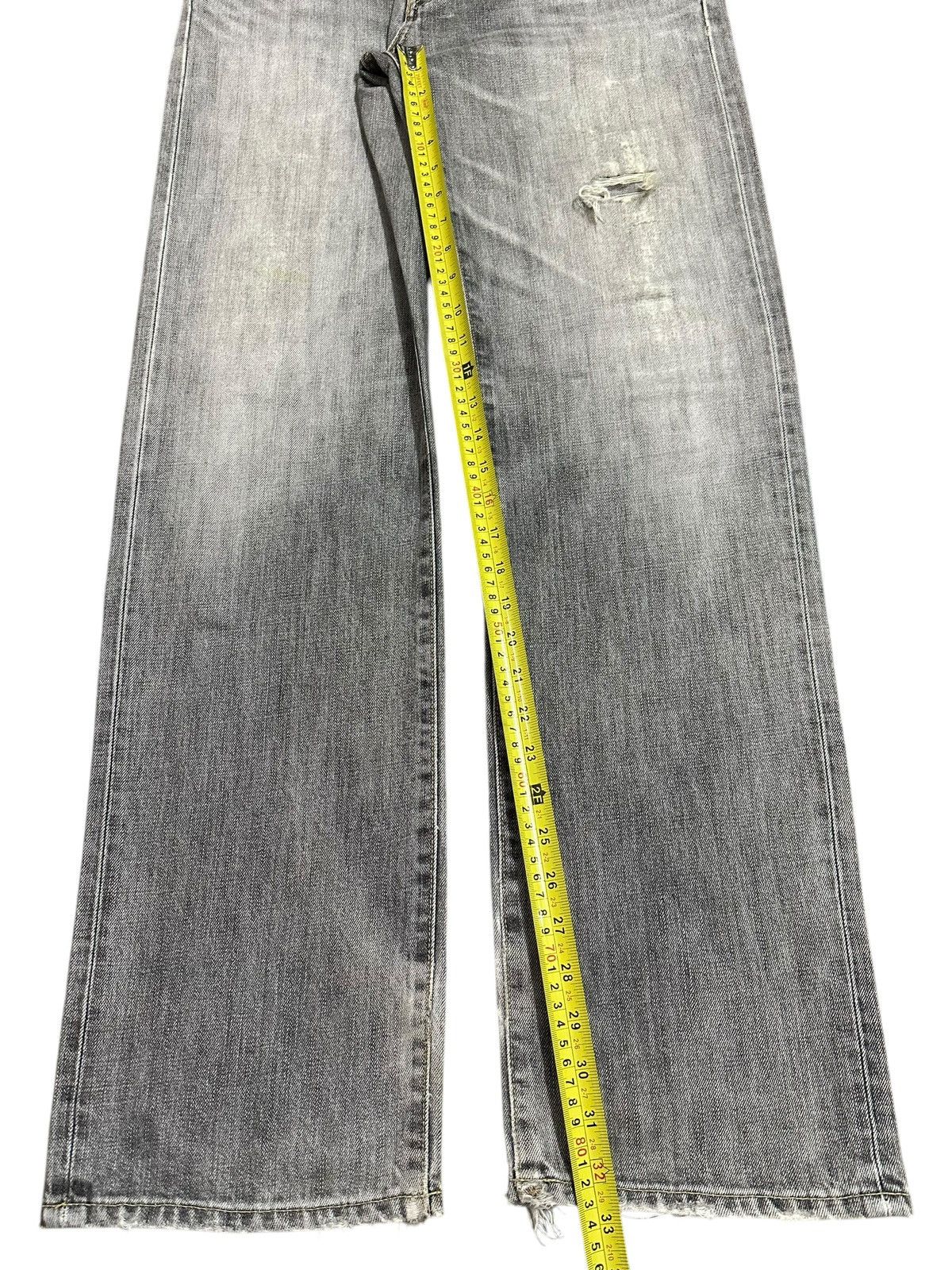Uniqlo Vintage Japanese Uniqlo Faded Wash Style Loose Jeans Size US 34 / EU 50 - 13 Thumbnail