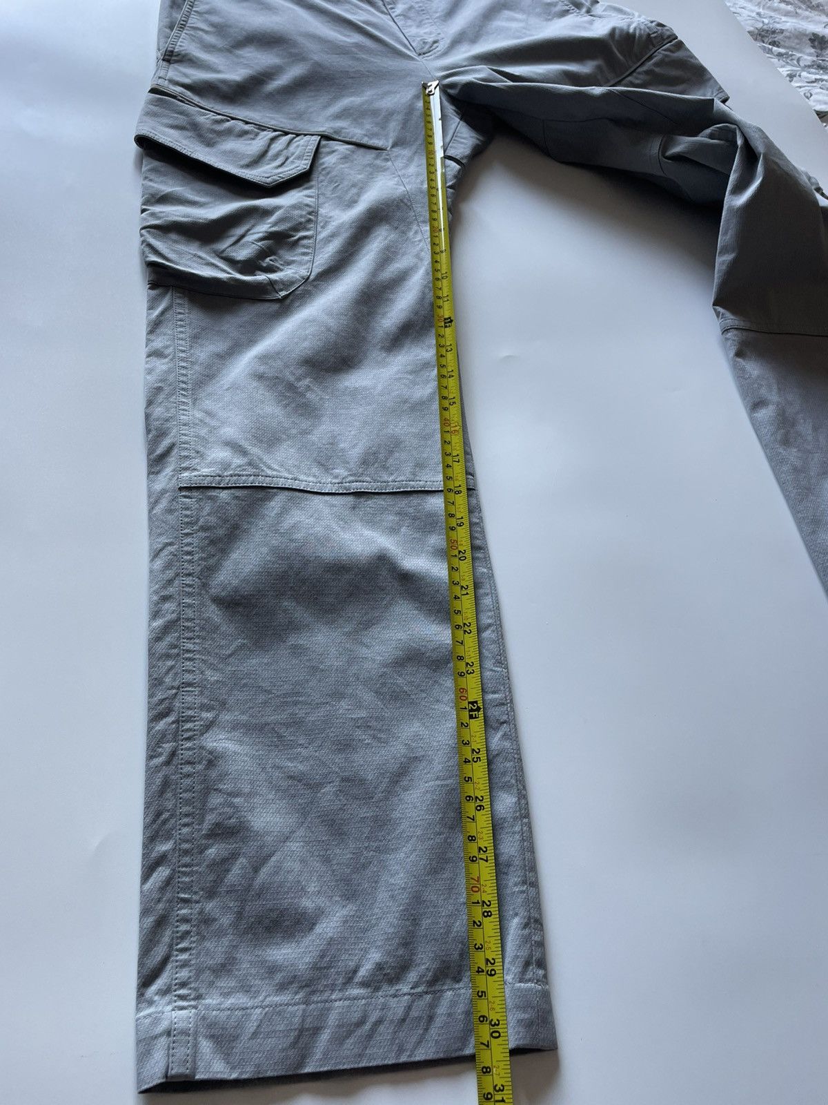 Louis Vuitton Louis Vuitton x Virgil Abloh Reflective Cargo Pants Size US 40 / EU 56 - 22 Thumbnail