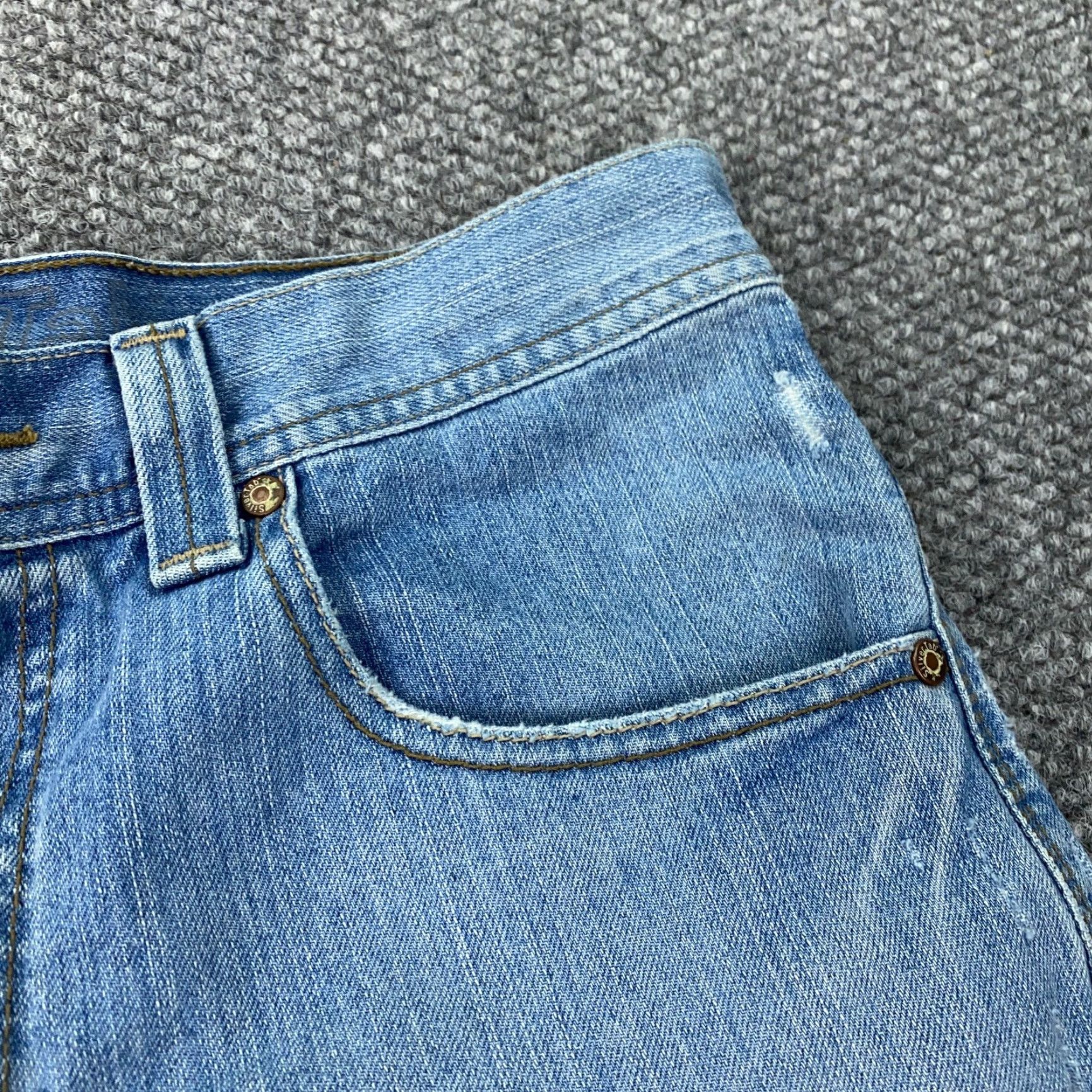Levi's Vintage Levis Jeans Cut-Off Shorts Womens Size 32 Blue Loose Short Size 32" / US 10 / IT 46 - 3 Thumbnail