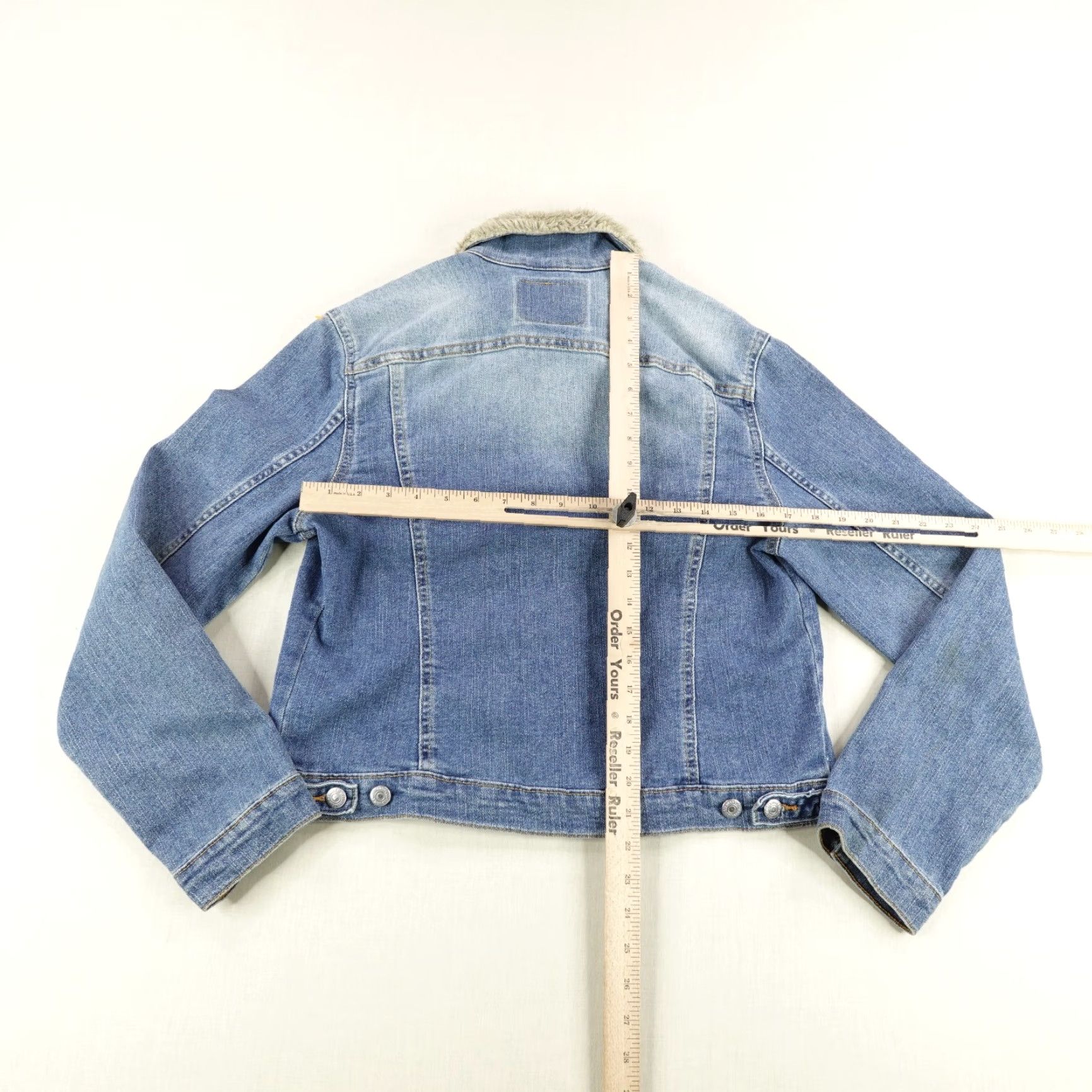 Levi's VINTAGE Levi's Jacket Womens Large Denim Trucker Coat Size 36" / US 14 / IT 50 - 5 Thumbnail