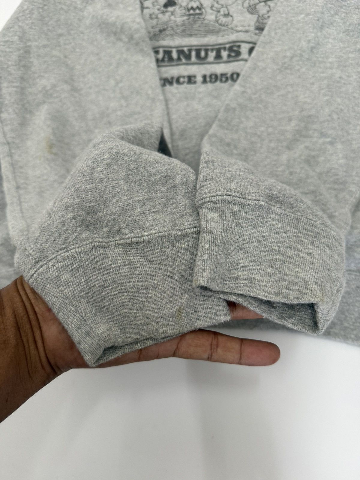 Peanuts 🔥 Y2K Uniqlo Peanut Snoopy Family big Print logo Sweatshirt Size US S / EU 44-46 / 1 - 6 Thumbnail