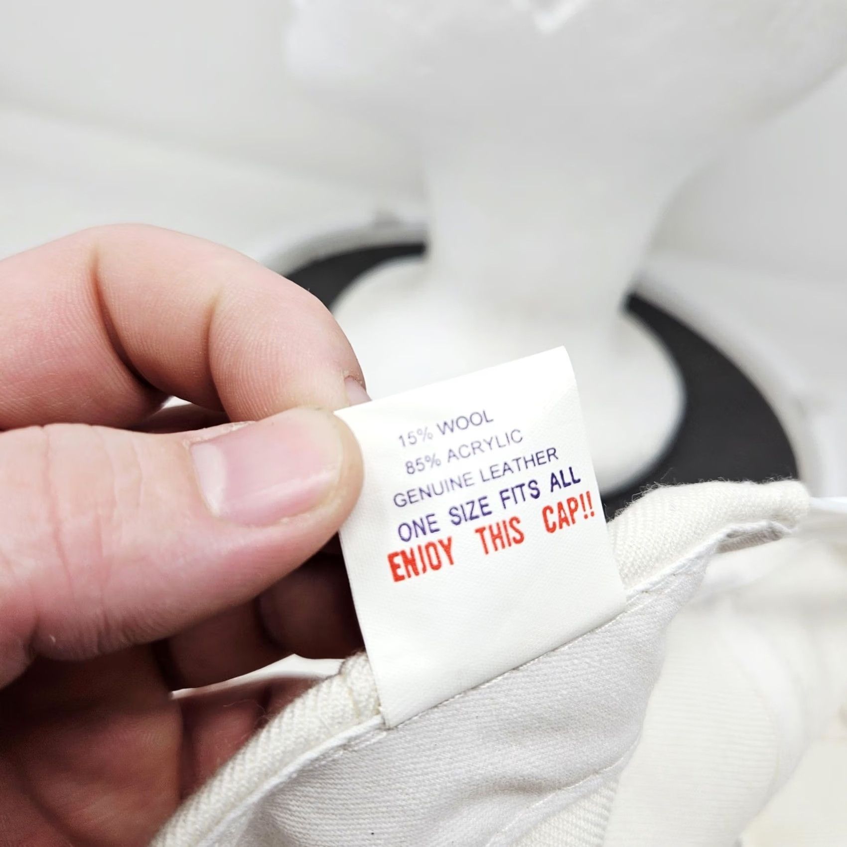 Vintage VINTAGE Otto Cap Tugg Zugg Hat Cap Baseball Snap Back One Size White Mens Tour 2004 Wool Leather Twill Solid Adjustble Casual Spring Summer Fall Size ONE SIZE - 8 Thumbnail