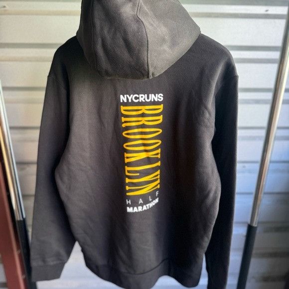 Adidas NWT ADIDAS x NYC RUNS BROOKLYN HALF MARATHON BLACK HOODIES S Size US L / EU 52-54 / 3 - 6 Thumbnail