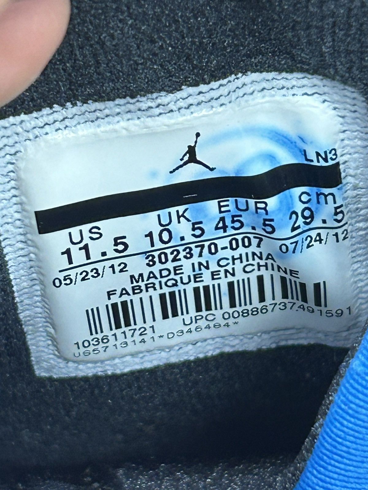 ZX2Y Jordan 9 Retro “Blue Black Bottom (B-Grade)