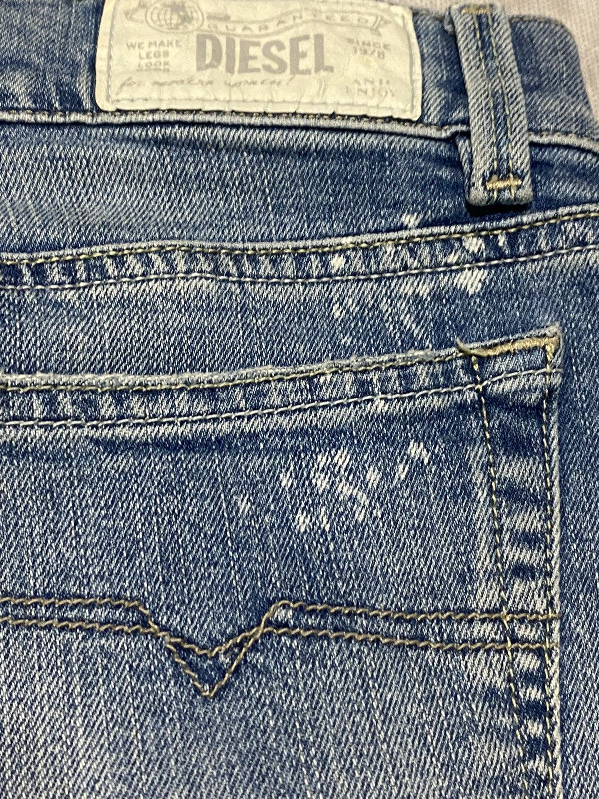 Diesel × Vintage Vintage Diesel Y2K Denim Faded Skirt Size 27 Size 27" / US 4 / IT 40 - 7 Thumbnail