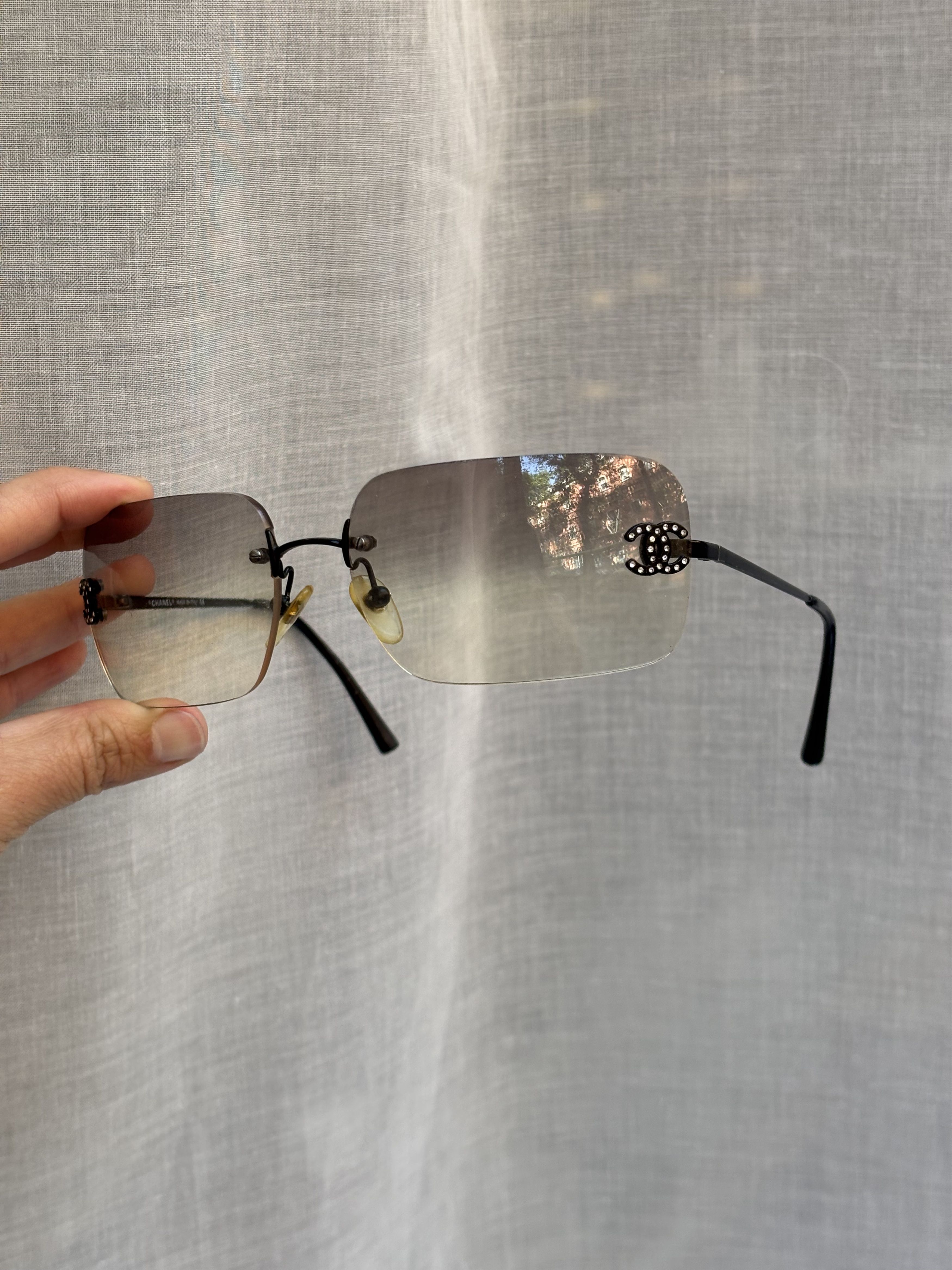 Chanel CHANEL Sunglasses 4017-D Rimless Rhinestone 4017 Vintage Size ONE SIZE - 1 Thumbnail