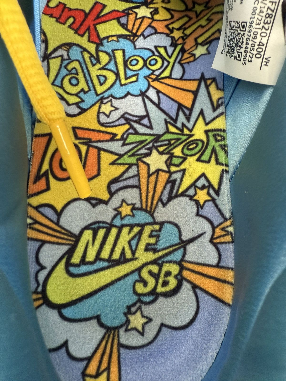 Nike SB Nike SB Dunk Low Powerpuff Girls Bubbles Size US 9.5 / EU 42-43 - 10 Thumbnail