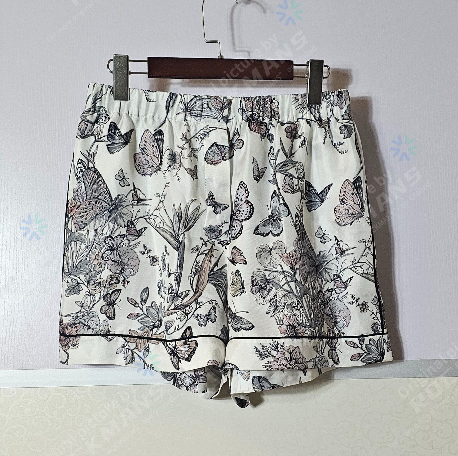 Dior Dior Silk Casual Shorts Women's Multicolor Size 40 Size 27" / US 4 / IT 40 - 1 Thumbnail