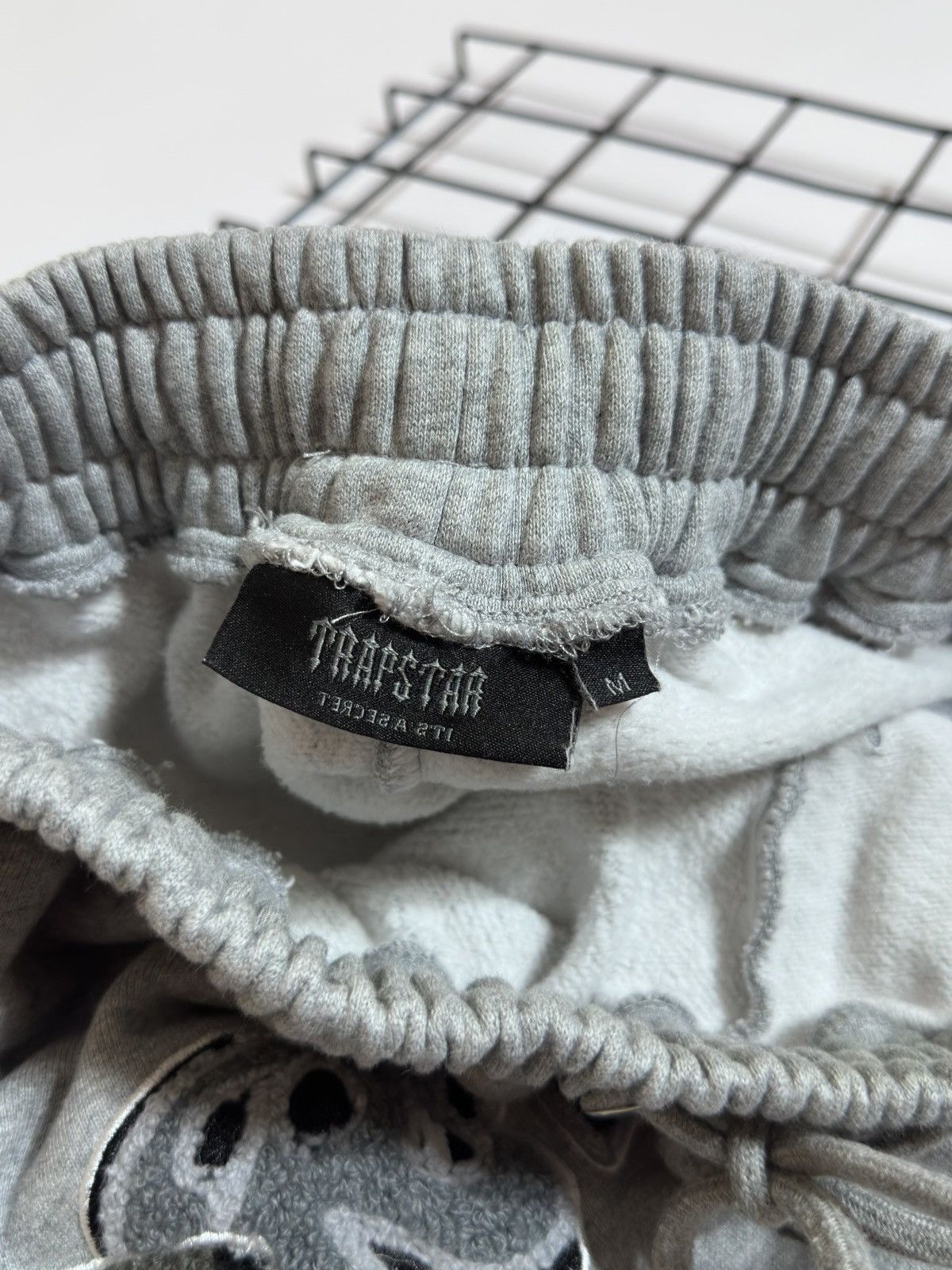 Trapstar London Trapstar Chenille Decoded It's a Secret Joggers Grey Size US 32 / EU 48 - 4 Thumbnail