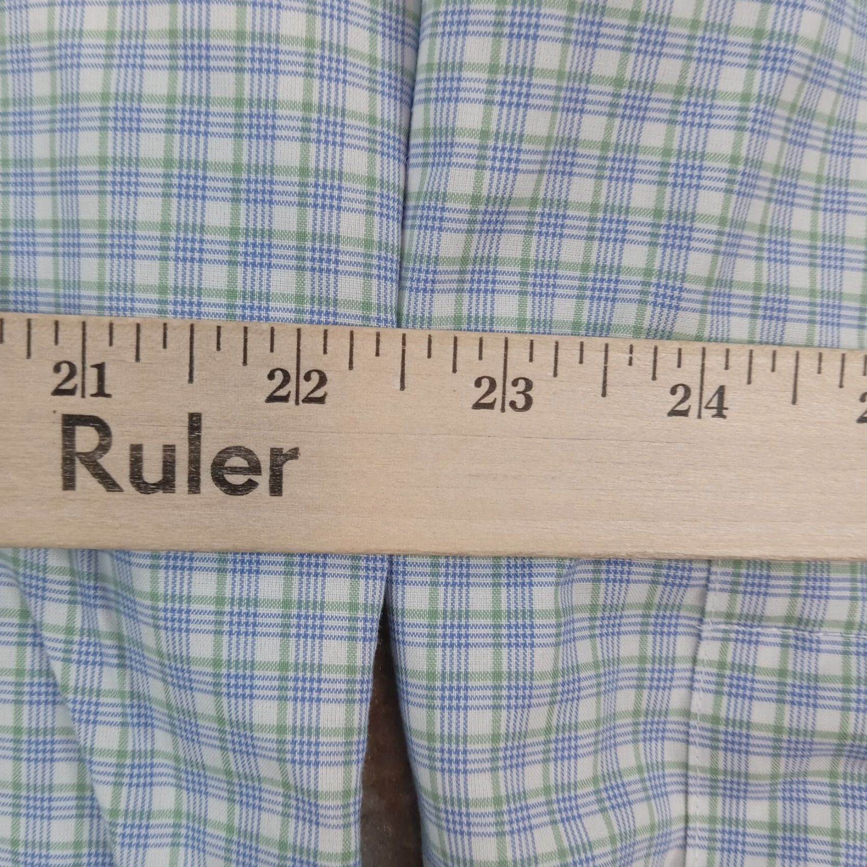Jos. A. Bank Jos A Bank Button-Up Shirt Men’s Medium Blue White Green Plaid Long Sleeve Traveler Size US M / EU 48-50 / 2 - 4 Thumbnail