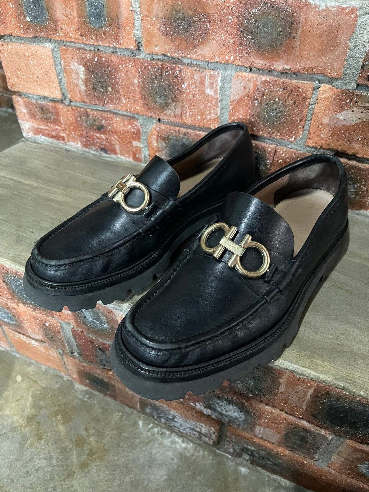 Salvatore Ferragamo Rare Shoes Loafer SALVATORE FERRAGAMORE Size US 7.5 / EU 40-41 - 3 Thumbnail