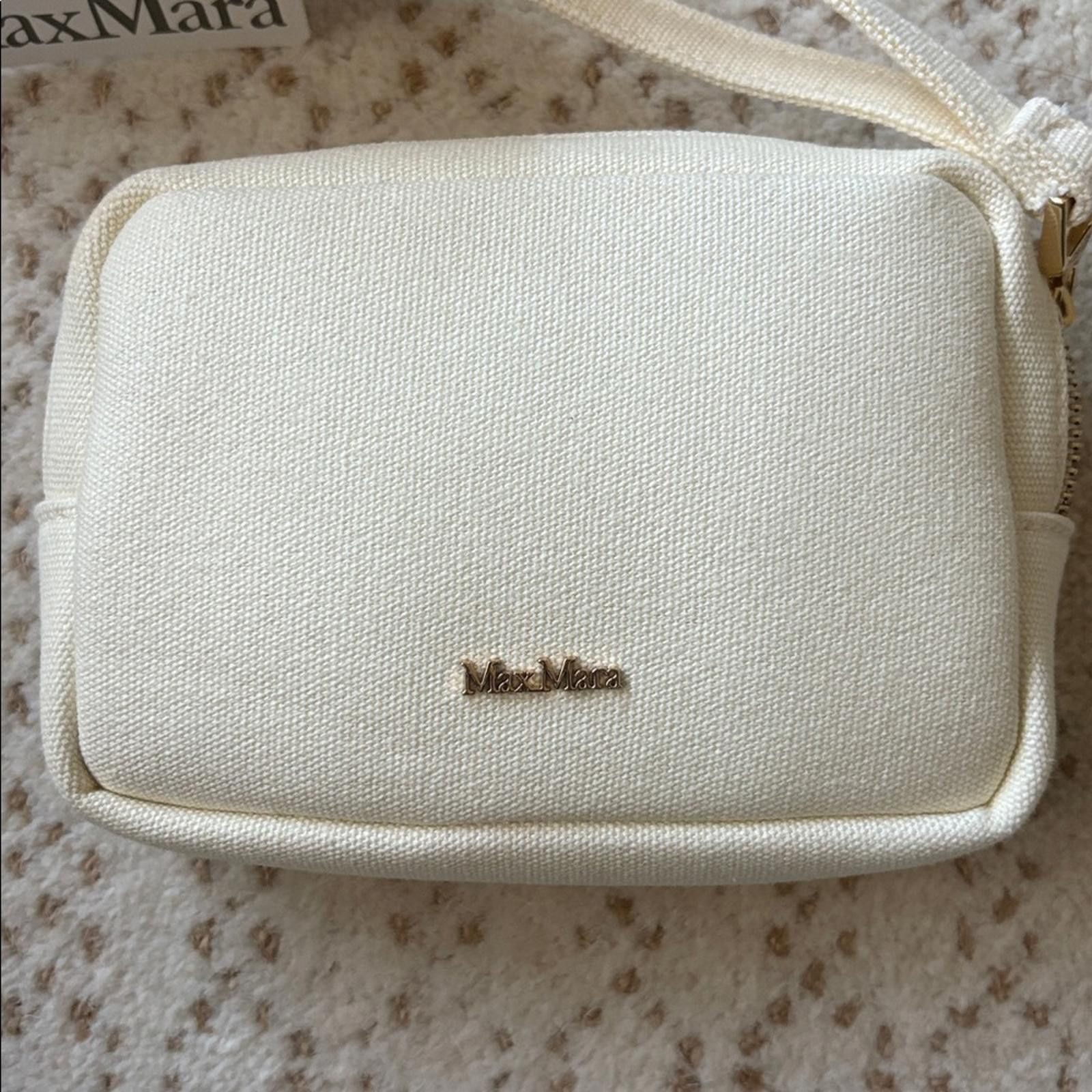 Other NWT Max Mara Beauty Case Cream Canvas Wristlet Clutch Size ONE SIZE - 3 Thumbnail