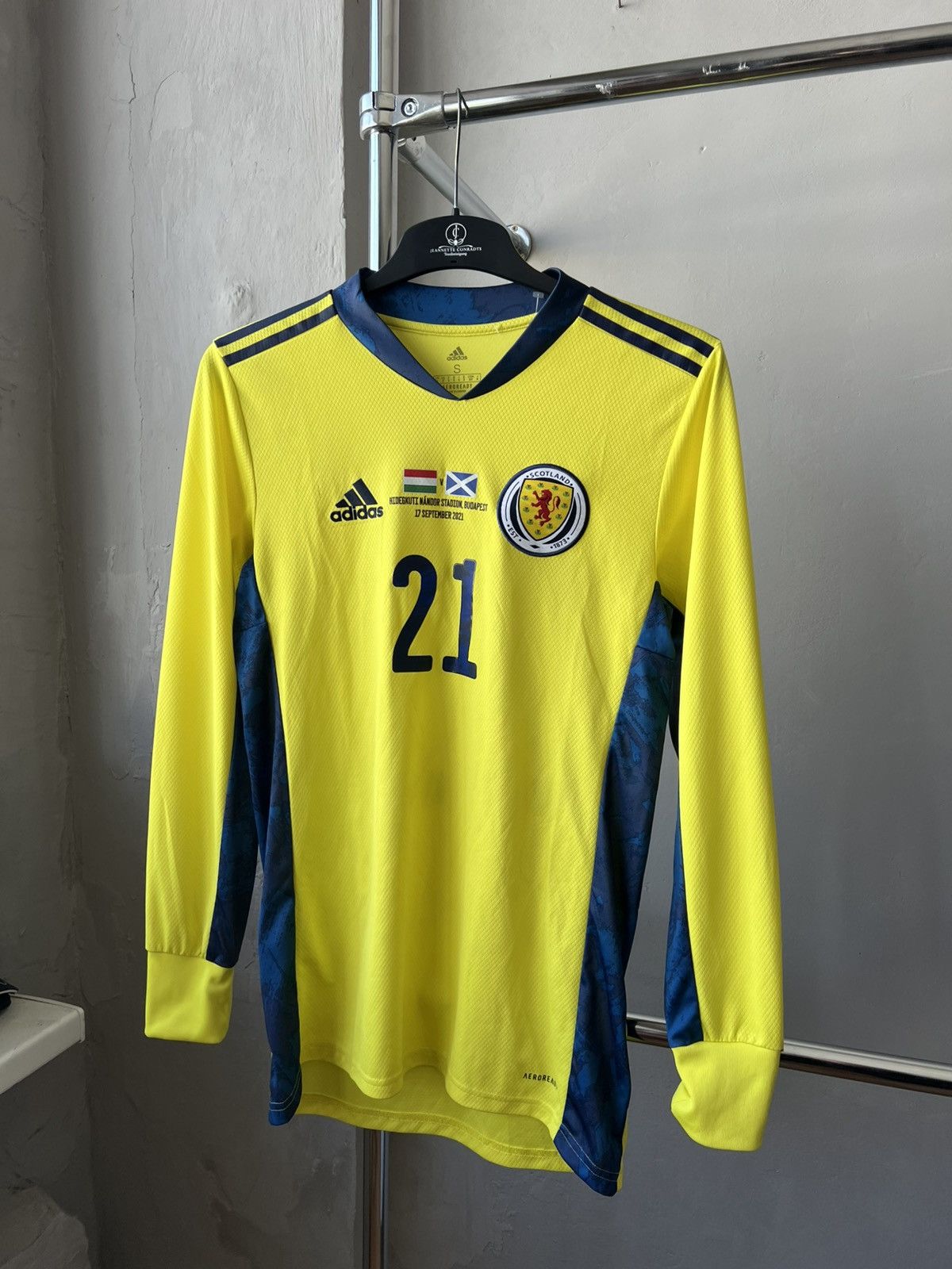 Adidas 2019 SCOTLAND TEAM #21 CUMINGS WORLD CUP SOCCER JERSEY S Size US S / EU 44-46 / 1 - 2 Thumbnail