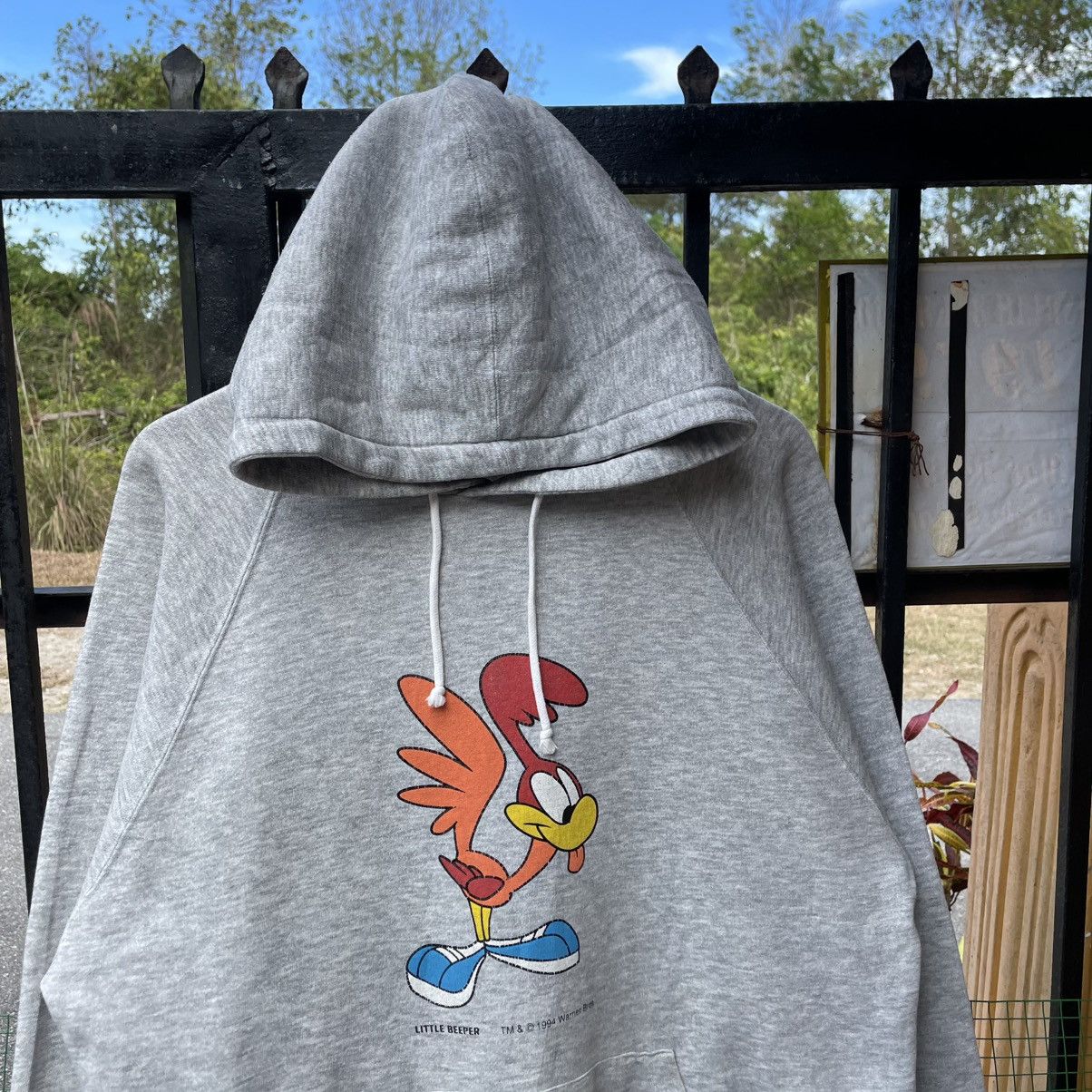 Warner Bros 🔥Vintage 1994 Warner Bros Tiny Toon Beeper Pullover Hoodie Size US M / EU 48-50 / 2 - 4 Thumbnail