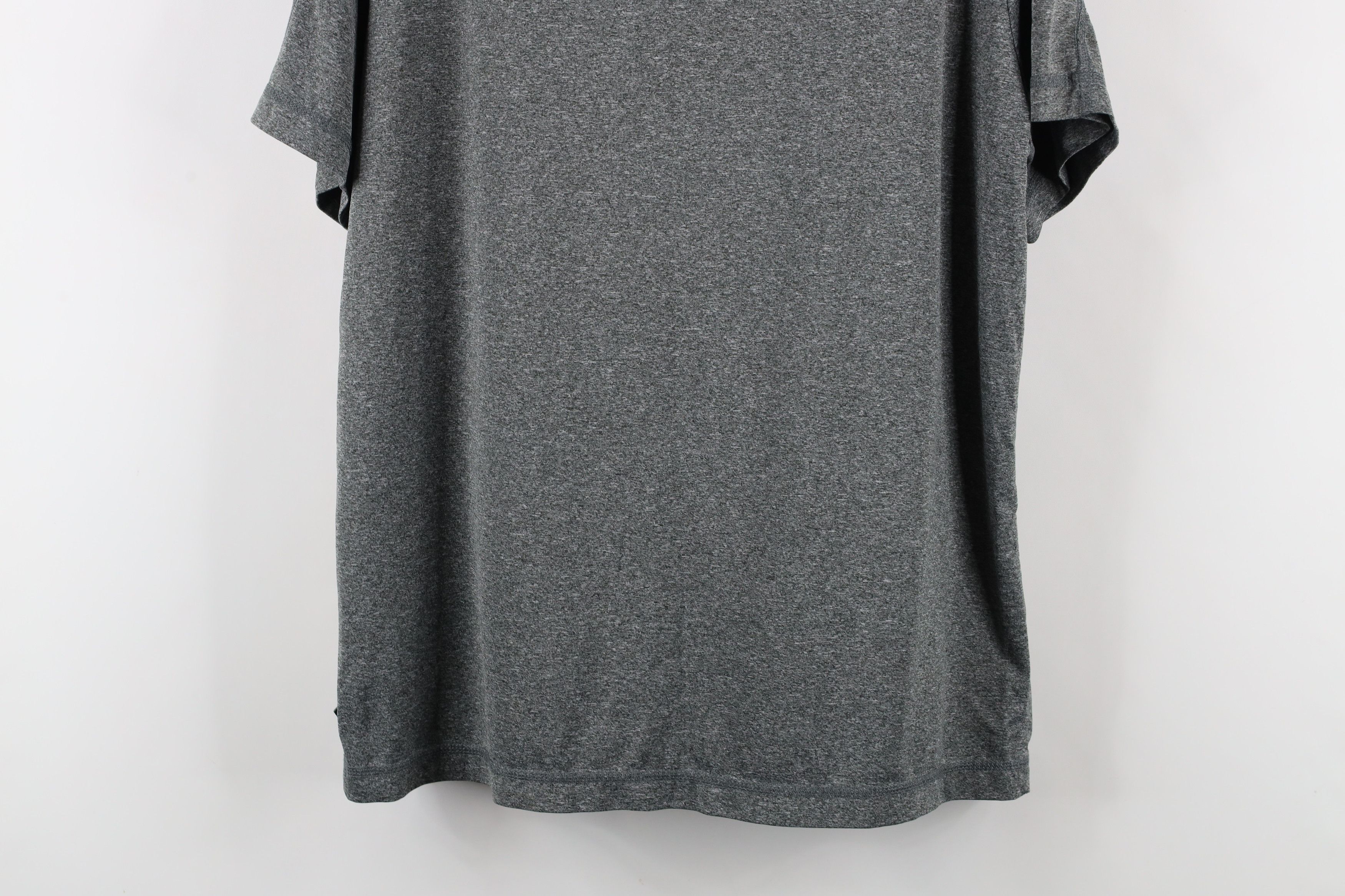 Vintage Vintage Spell Out Detroit Lions Football Tech T-Shirt Size US M / EU 48-50 / 2 - 11 Thumbnail
