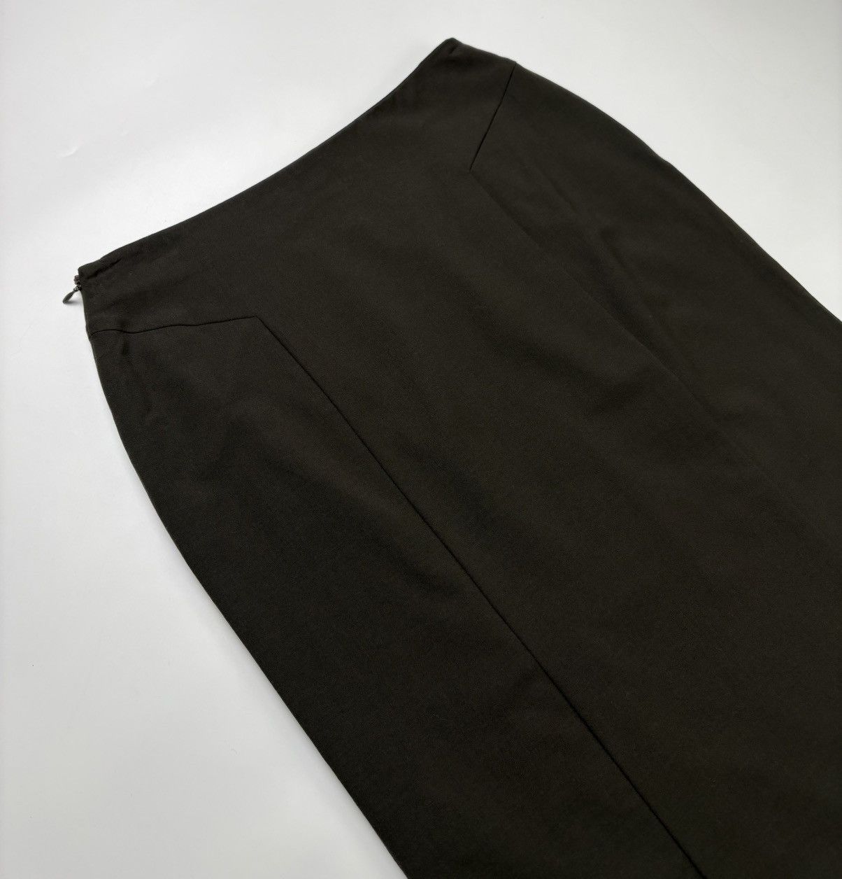 Gucci 1995 Gucci Tom Ford Wool Midi Skirt Size 28" / US 6 / IT 42 - 10 Thumbnail