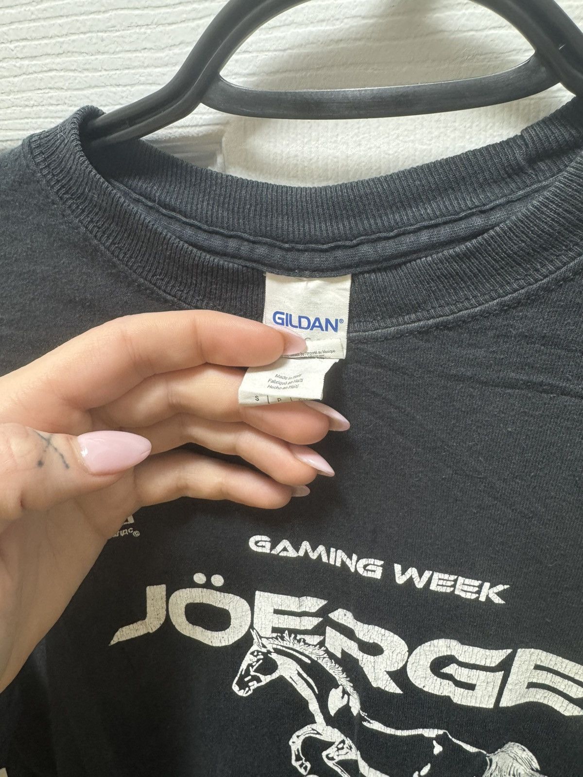 Mustang Gildan Joergen Horse Gaming Minecraft PewDiePie Merch Shirt Size US S / EU 44-46 / 1 - 3 Thumbnail