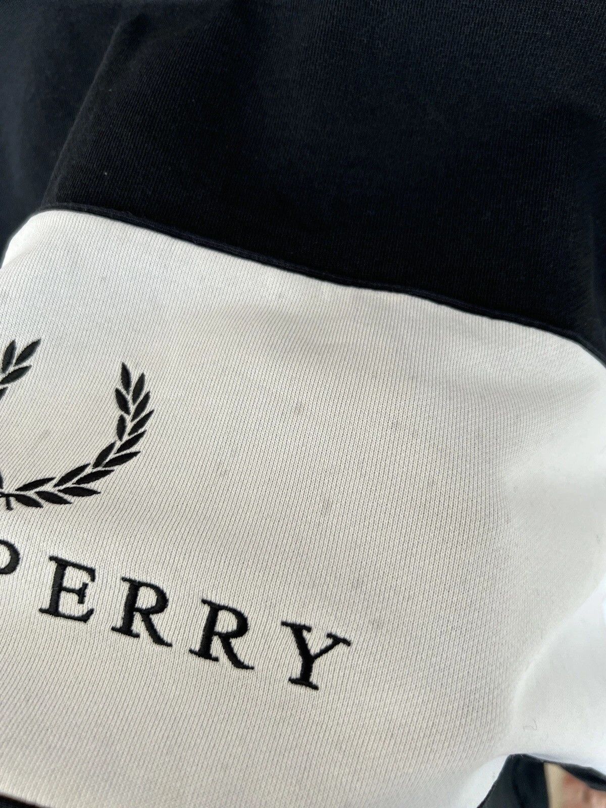 Fred Perry Fred Perry Embroidered Logo Sweatshirt Mens Size XL Size US XL / EU 56 / 4 - 10 Thumbnail