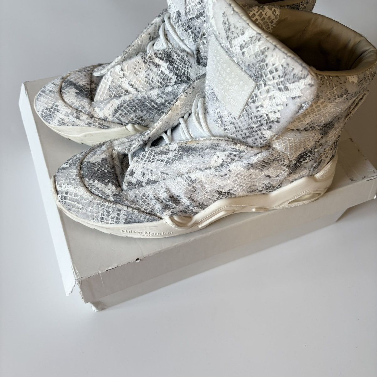 Maison Margiela Maison Margiela Future reflective snake-skin archive Size US 11 / EU 44 - 2 Thumbnail