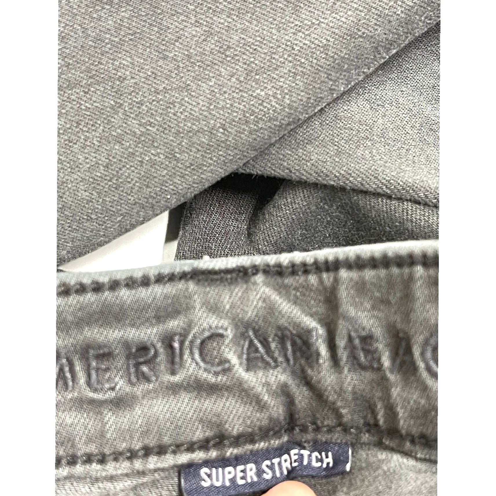 American Eagle Outfitters American Eagle Jeans Women Size 6 Gray Jegging Super Stretch Ripped Stains Womens Size 28" / US 6 / IT 42 - 7 Thumbnail