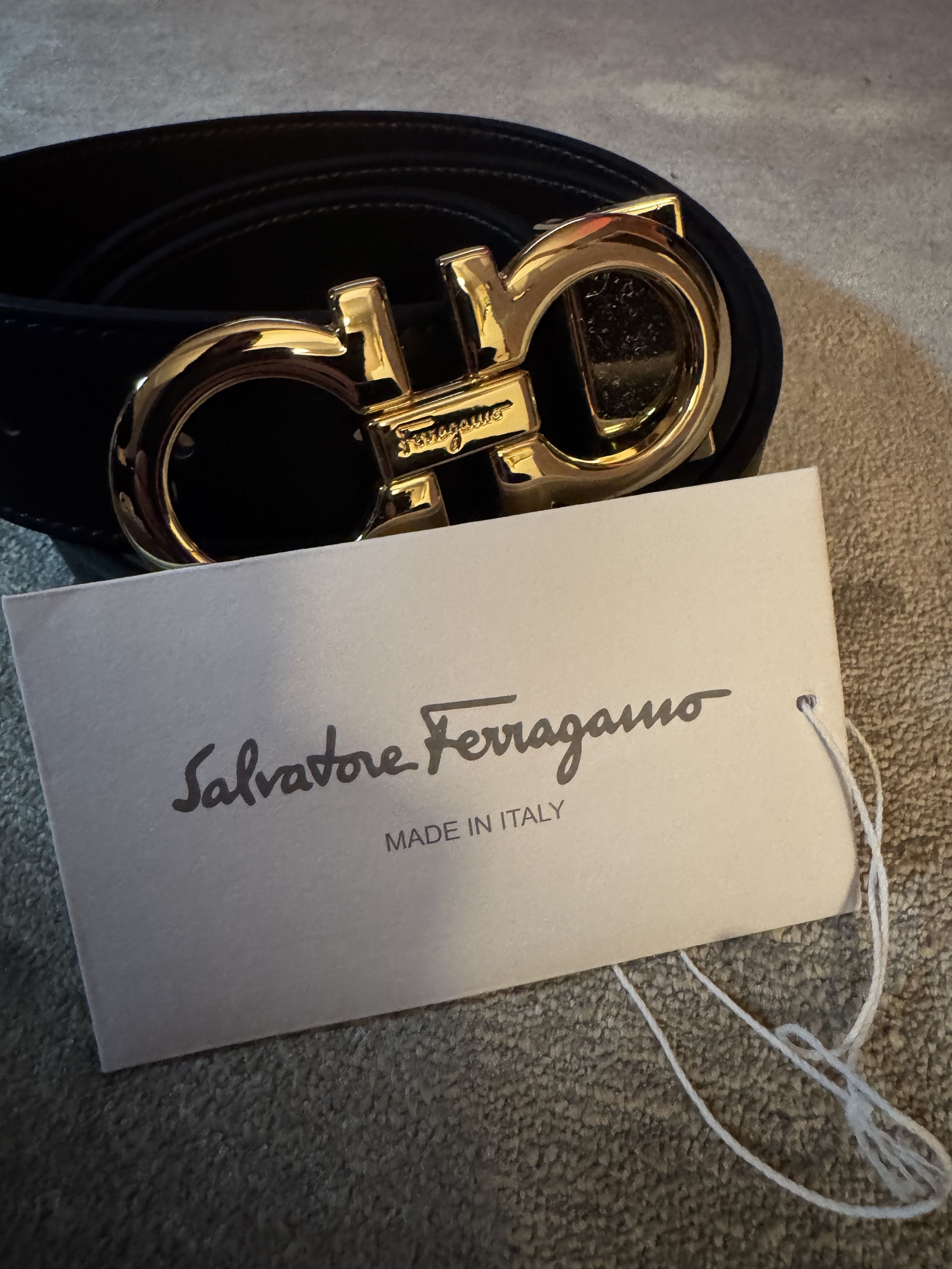 Salvatore Ferragamo Salvatore Ferragamo black leather belt with gold buckle Size 40 - 6 Thumbnail