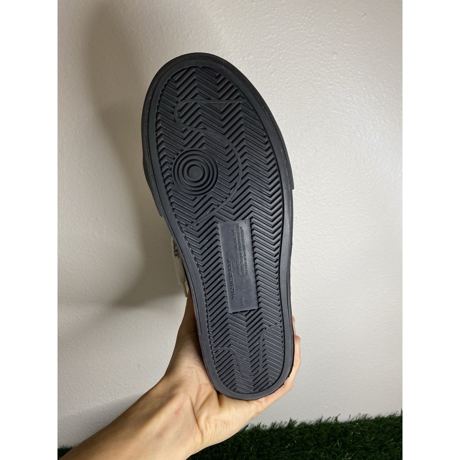 Off-White Off-White Vulc Sneaker Mid 'Black' | Size 43 EU ( 10 us ) Size US 10 / EU 43 - 10 Thumbnail