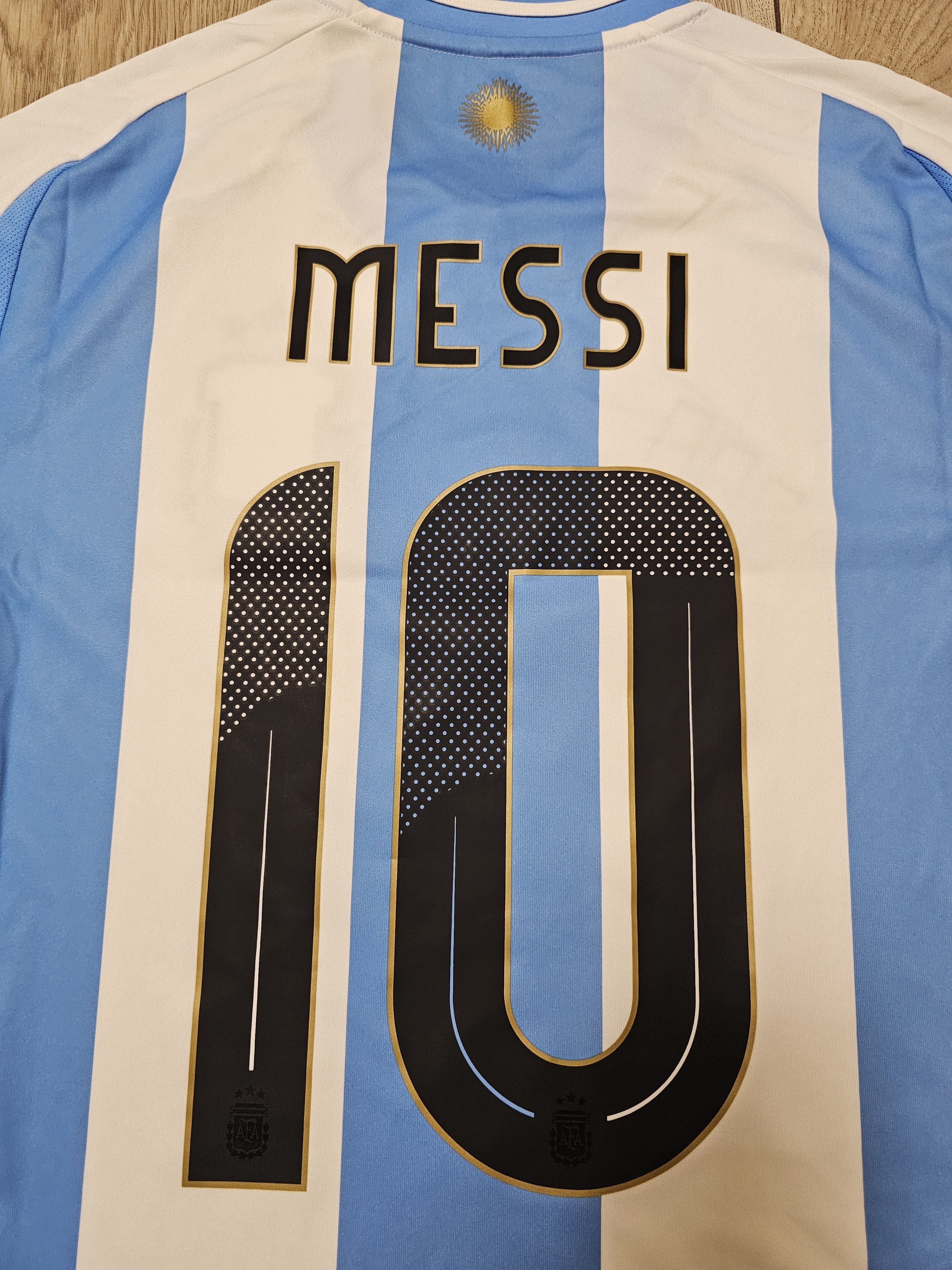 Adidas ARGENTINA 2024 MESSI HOME FOOTBALL SHIRT SOCCER JERSEY Size US S / EU 44-46 / 1 - 5 Thumbnail