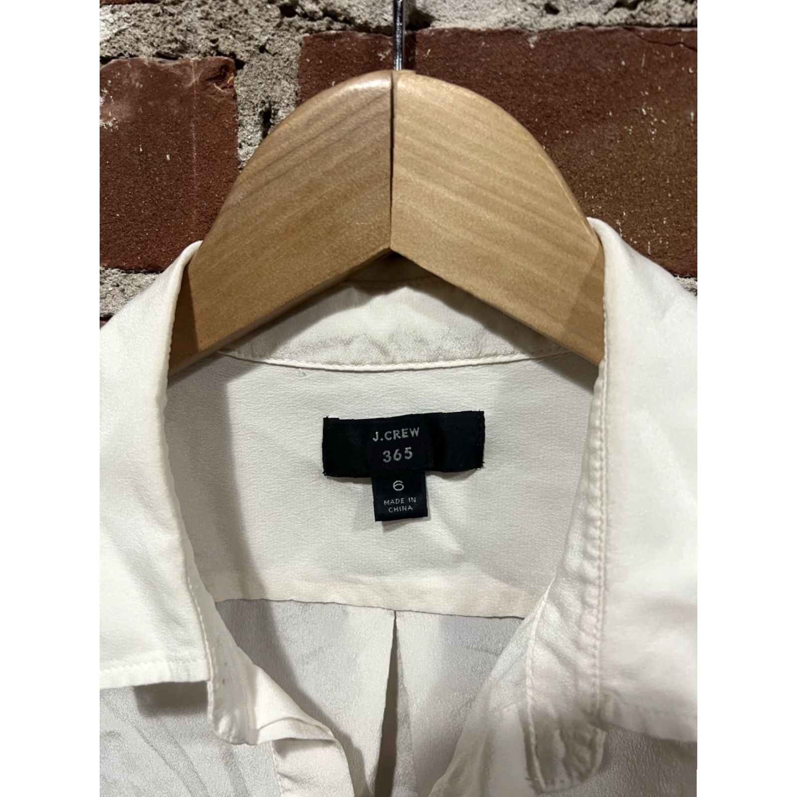 J.Crew J.Crew Button-Up White Long Sleeve Shirt Womens 6 Dress Shirt 365 Size M / US 6-8 / IT 42-44 - 3 Thumbnail