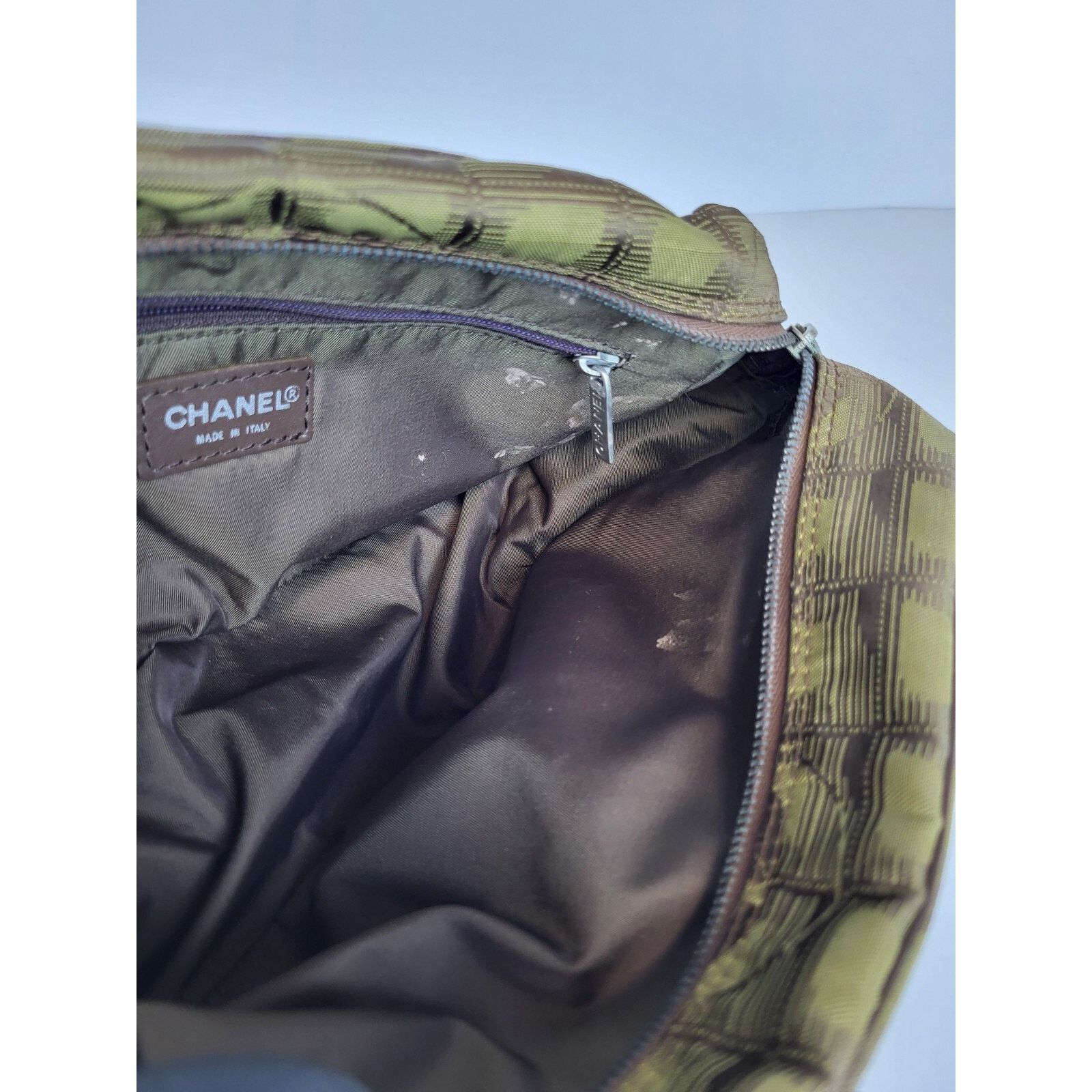 Chanel Chanel Vintage Cosmetic Travel Bag Green Size ONE SIZE - 8 Thumbnail