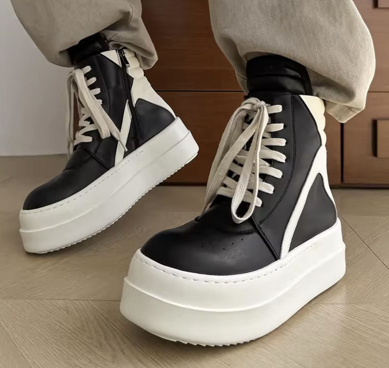 Japanese Brand Loafers Running Shoes Size US 9.5 / EU 42-43 - 1 Thumbnail