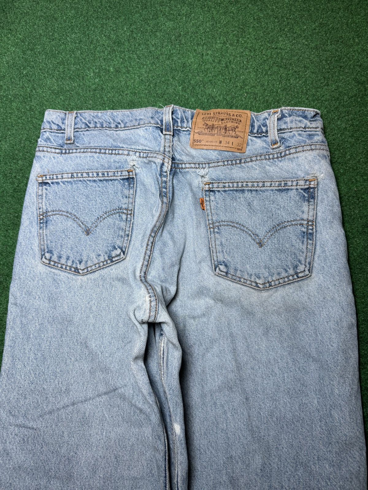 Levi's × Levi's Vintage Clothing × Vintage Vintage 90s Levi’s 550 Orange Tab Distressed Relaxed Jeans Size US 33 - 2 Thumbnail
