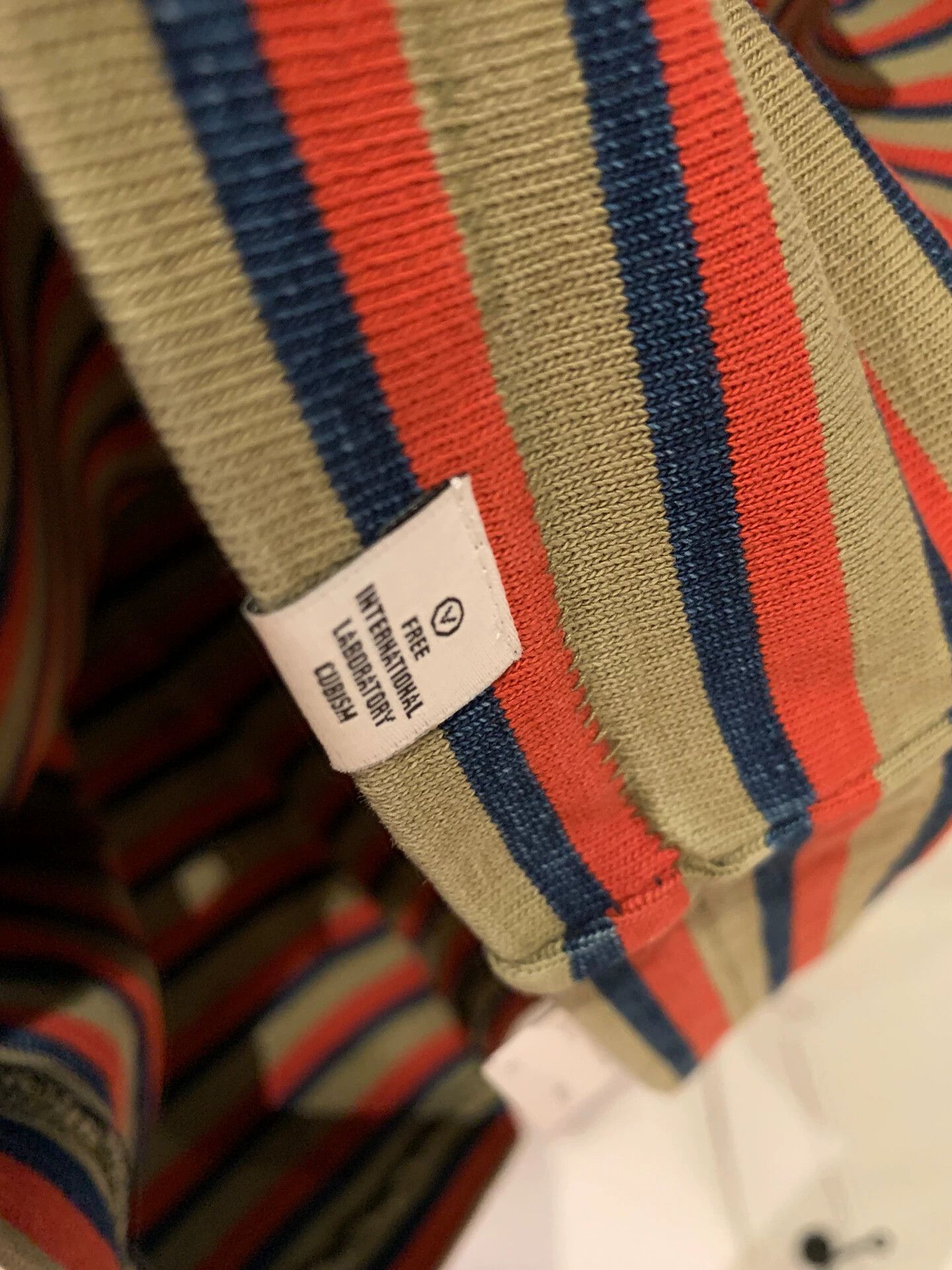 Visvim visvim trois border tee size 2 new with accessories Size US M / EU 48-50 / 2 - 2 Thumbnail